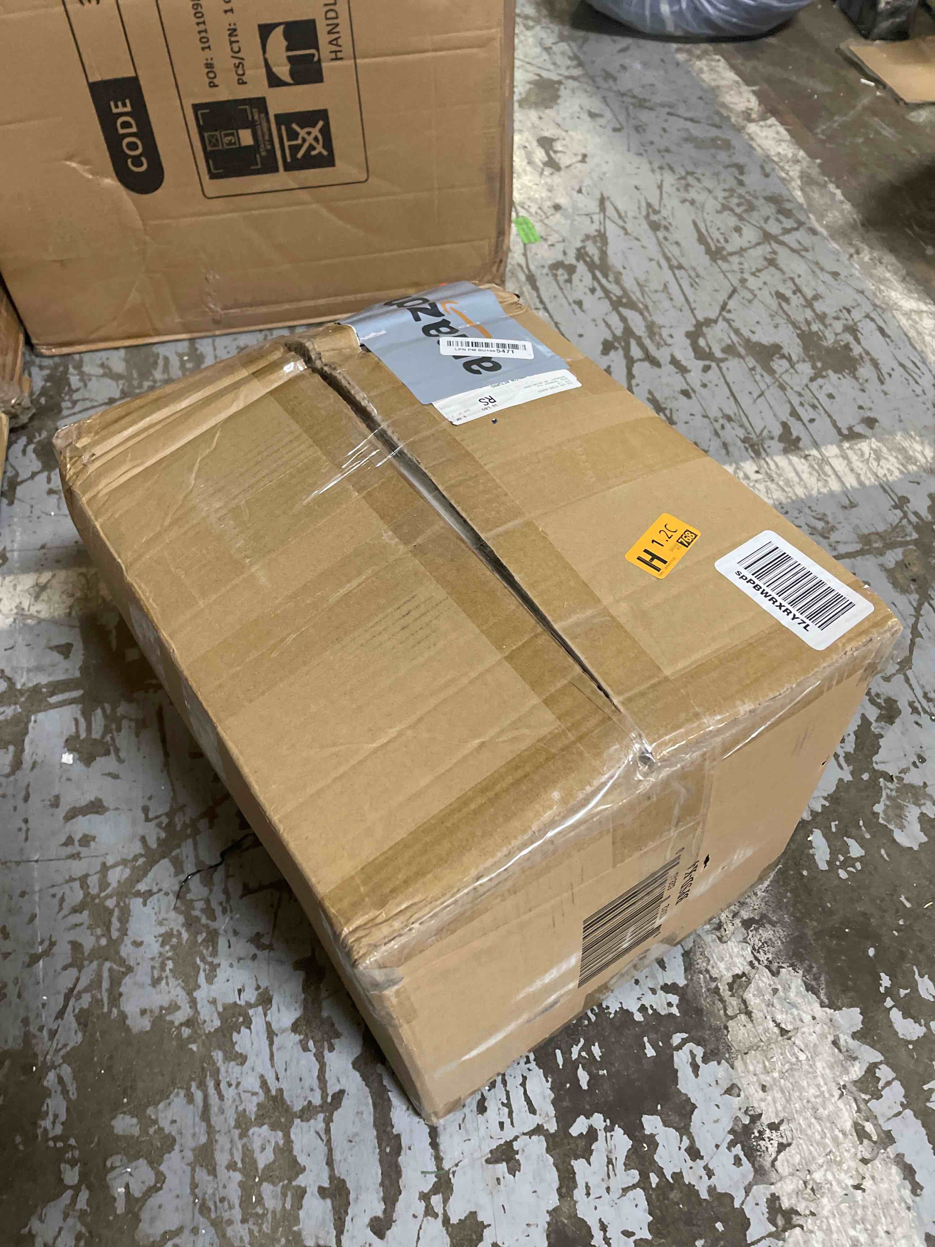 https://s3.amazonaws.com/lotting-images-prod/phillipi/YEL5062052_1716573342327.jpeg