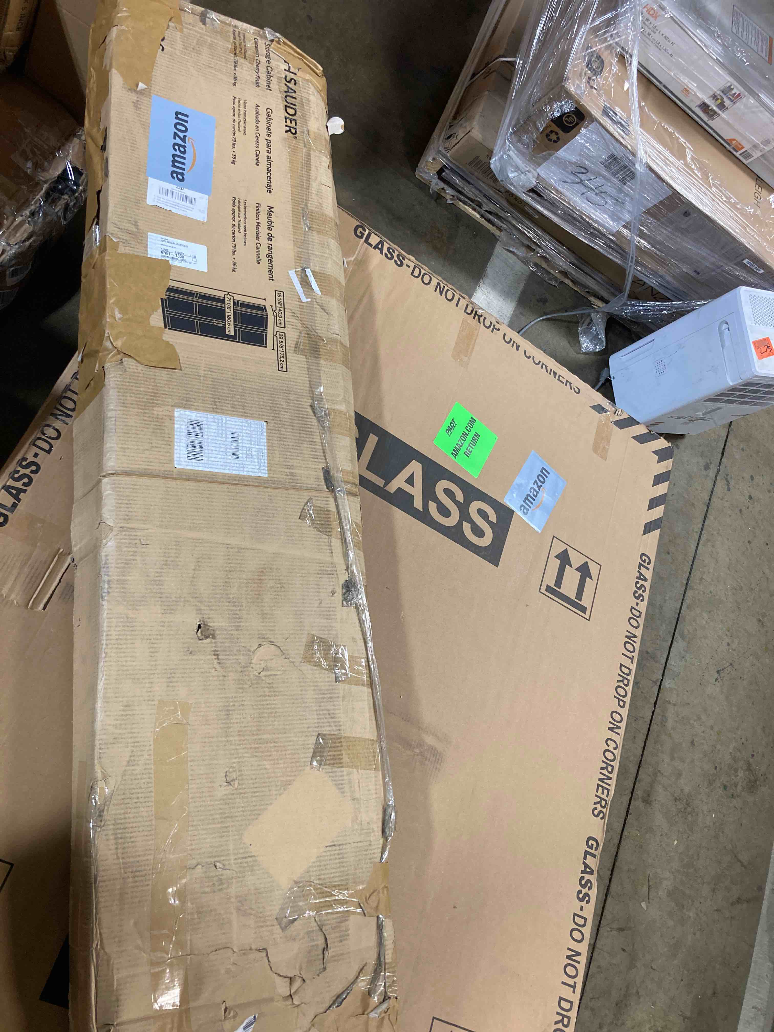 https://s3.amazonaws.com/lotting-images-prod/phillipi/YEL5063642_1703866754431.jpeg