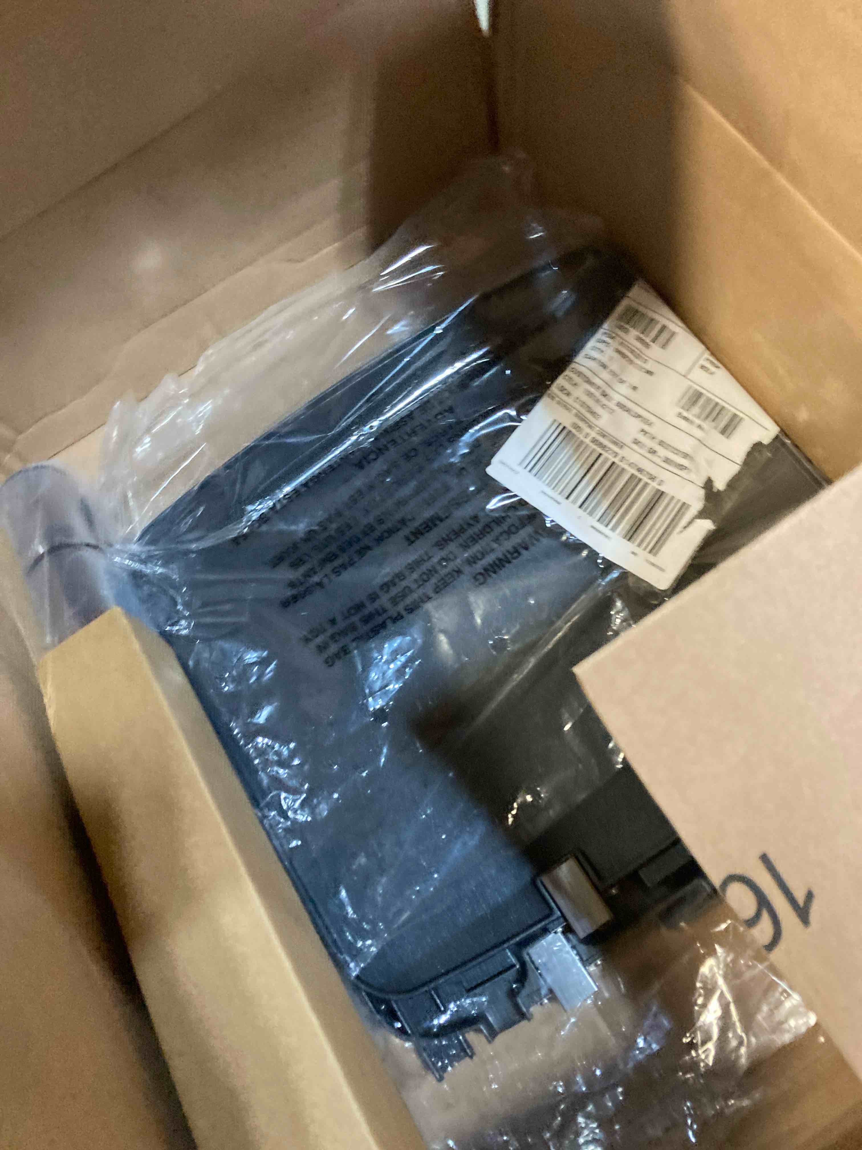 https://s3.amazonaws.com/lotting-images-prod/phillipi/YEL5063888_1704394815940.jpeg