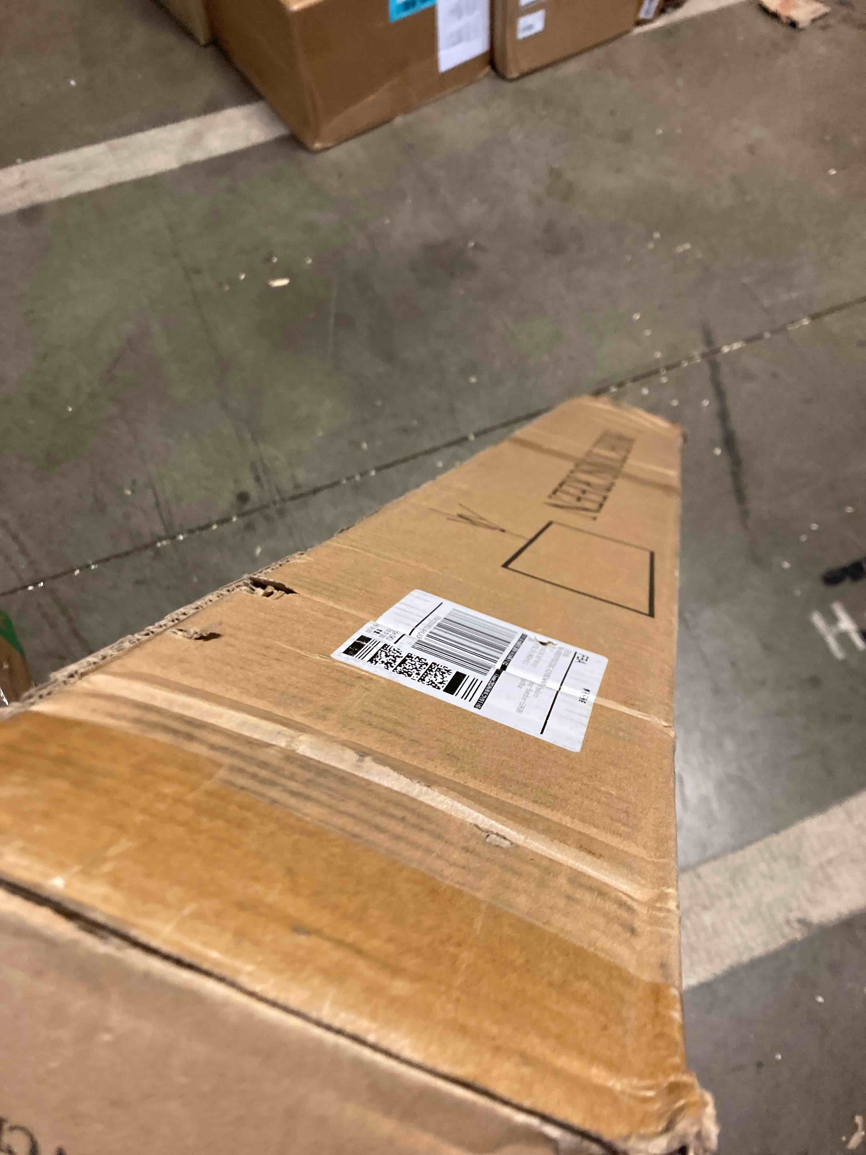 https://s3.amazonaws.com/lotting-images-prod/phillipi/YEL5064182_1704832902255.jpeg