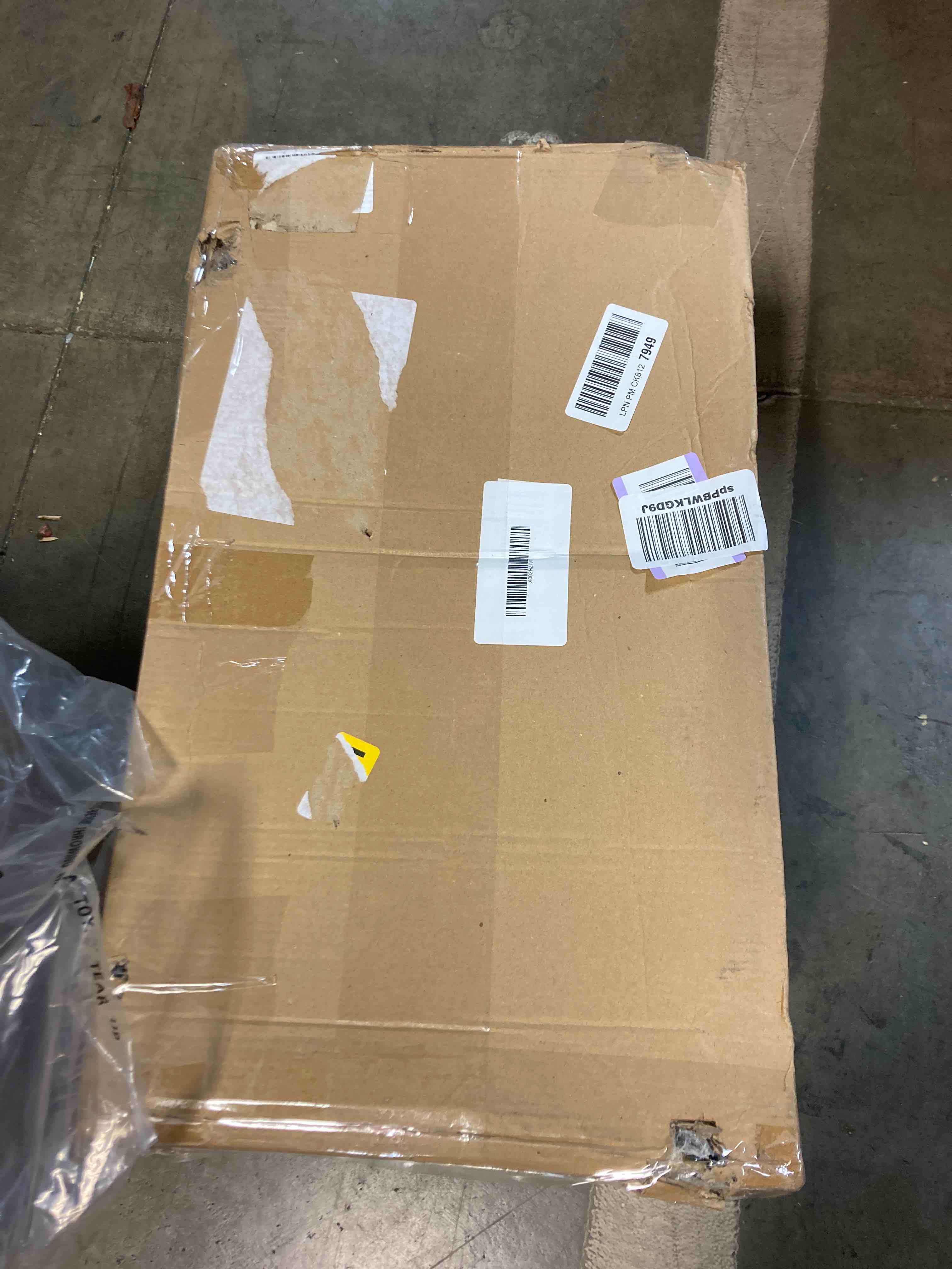 https://s3.amazonaws.com/lotting-images-prod/phillipi/YEL5064196_1704831033564.jpeg