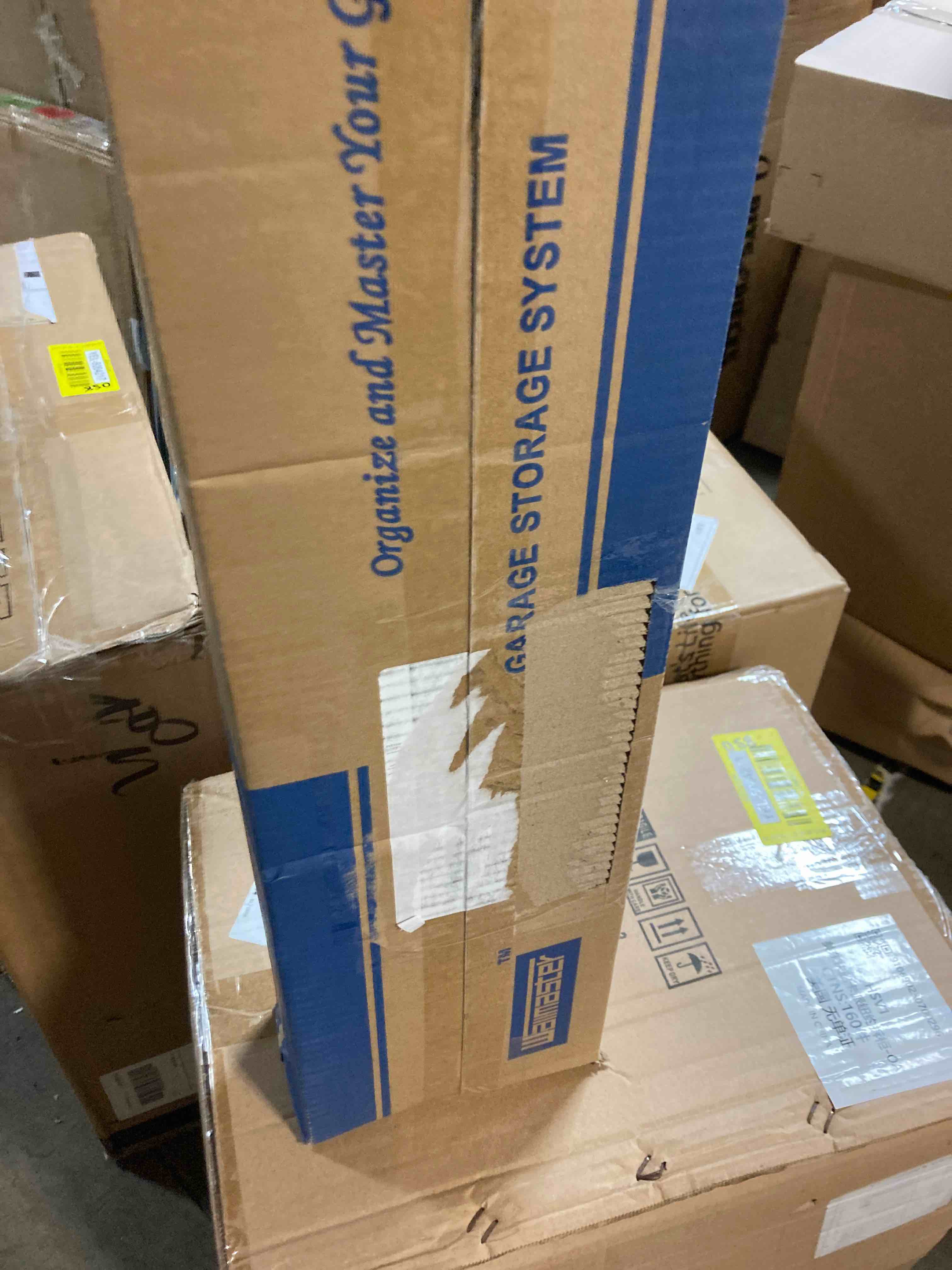 https://s3.amazonaws.com/lotting-images-prod/phillipi/YEL5064210_1704825649004.jpeg