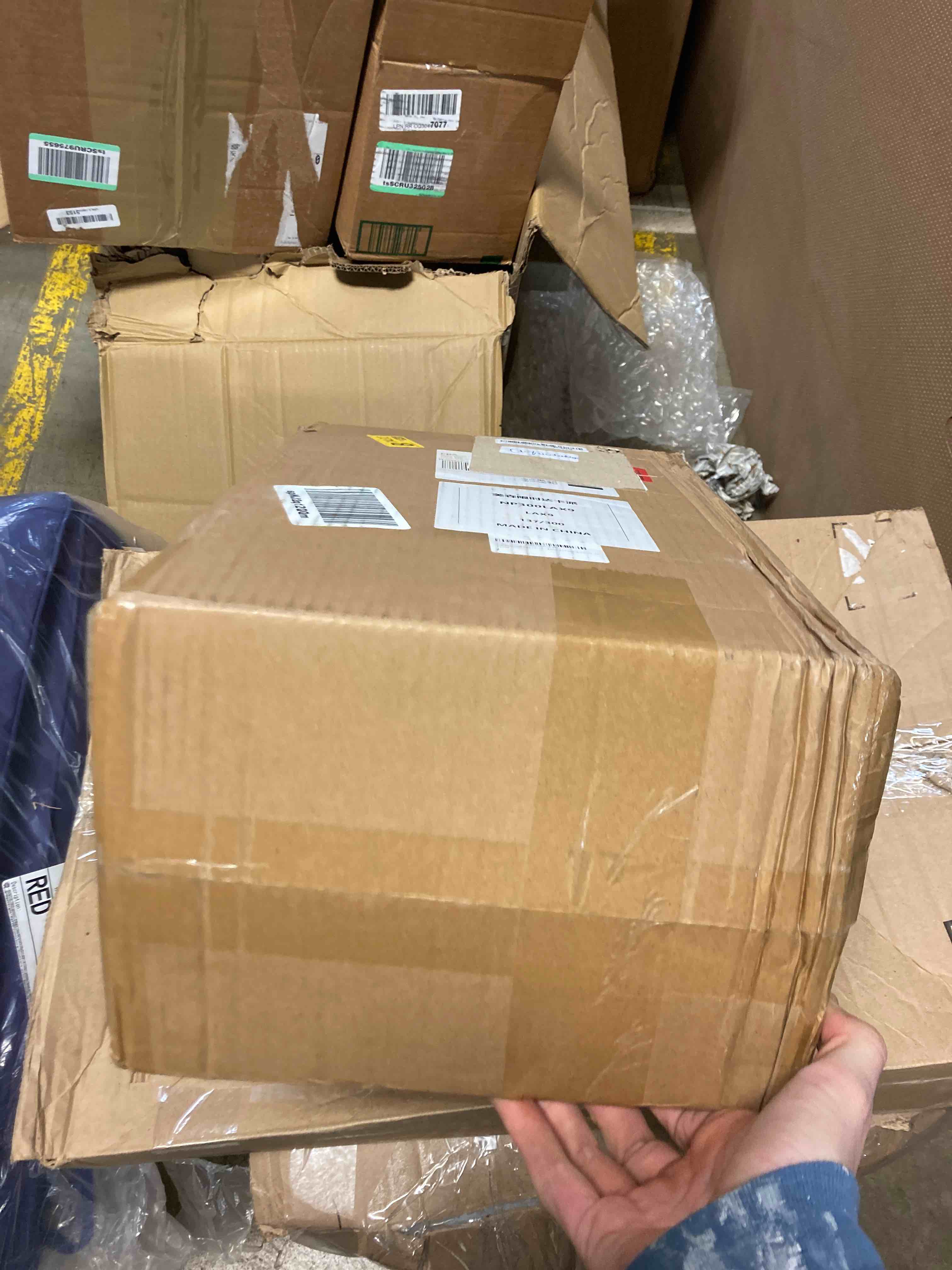 https://s3.amazonaws.com/lotting-images-prod/phillipi/YEL5064287_1704906337698.jpeg