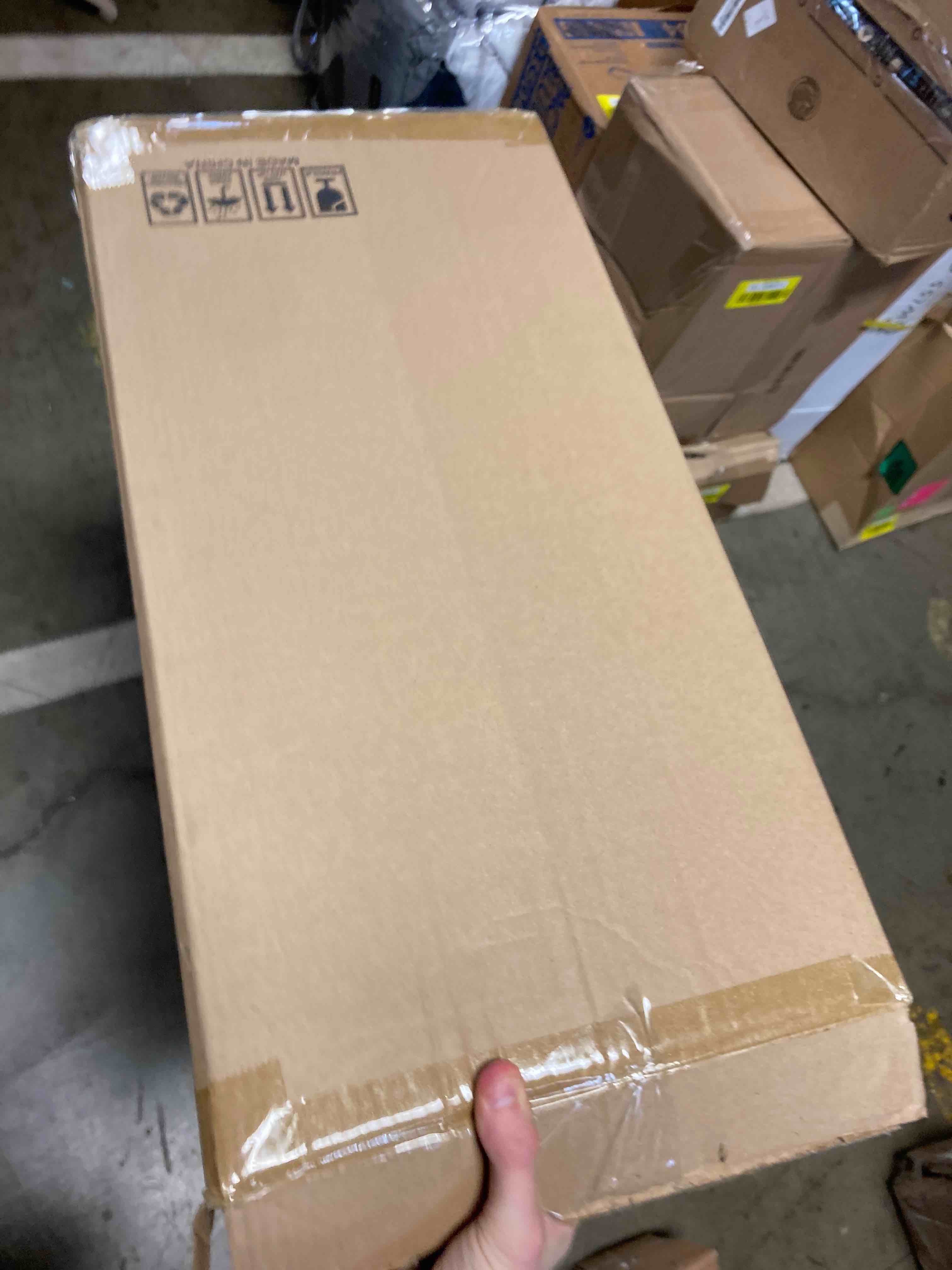 https://s3.amazonaws.com/lotting-images-prod/phillipi/YEL5064303_1704904126456.jpeg