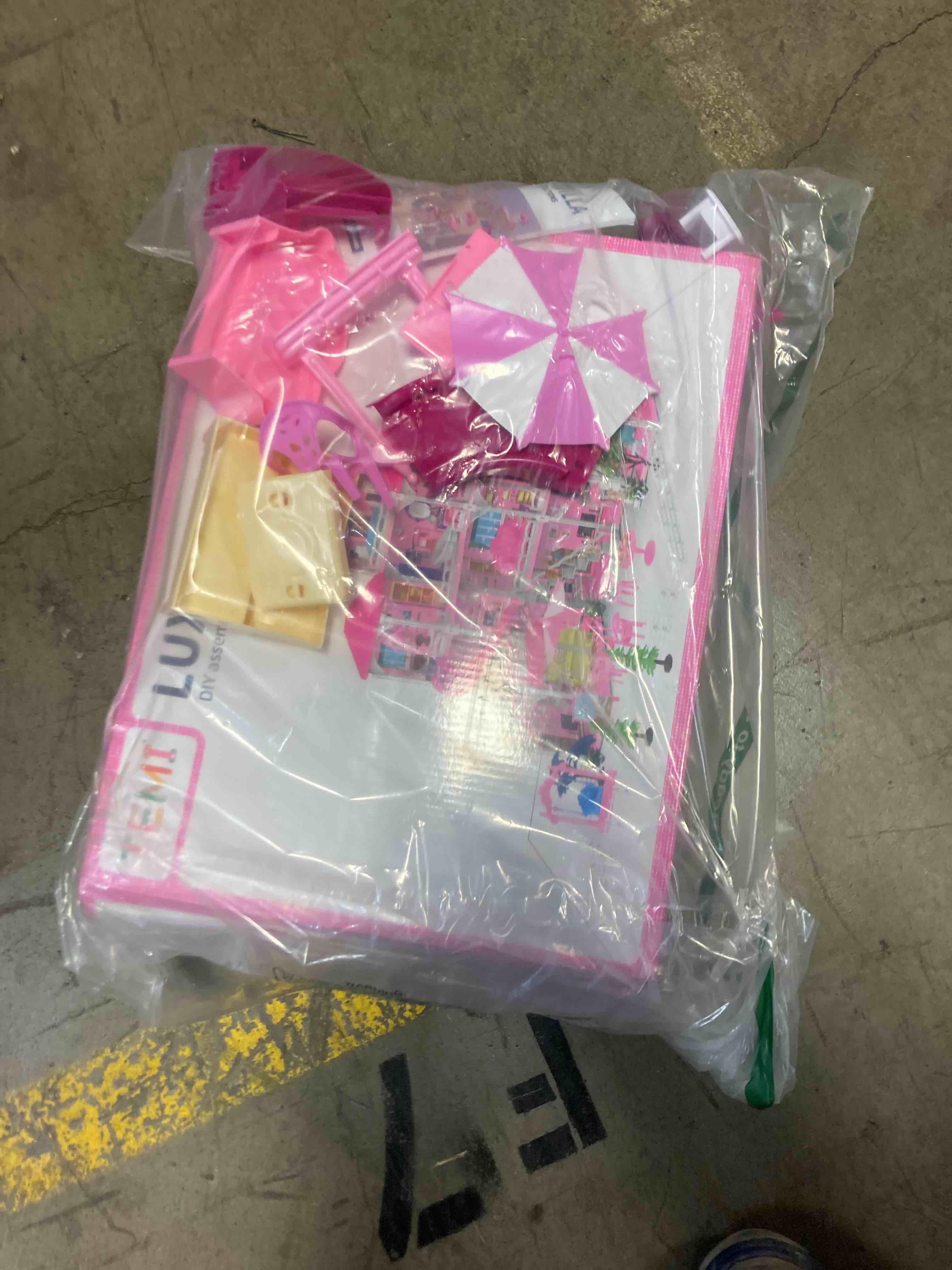 https://s3.amazonaws.com/lotting-images-prod/phillipi/YEL5064320_1704908426976.jpeg
