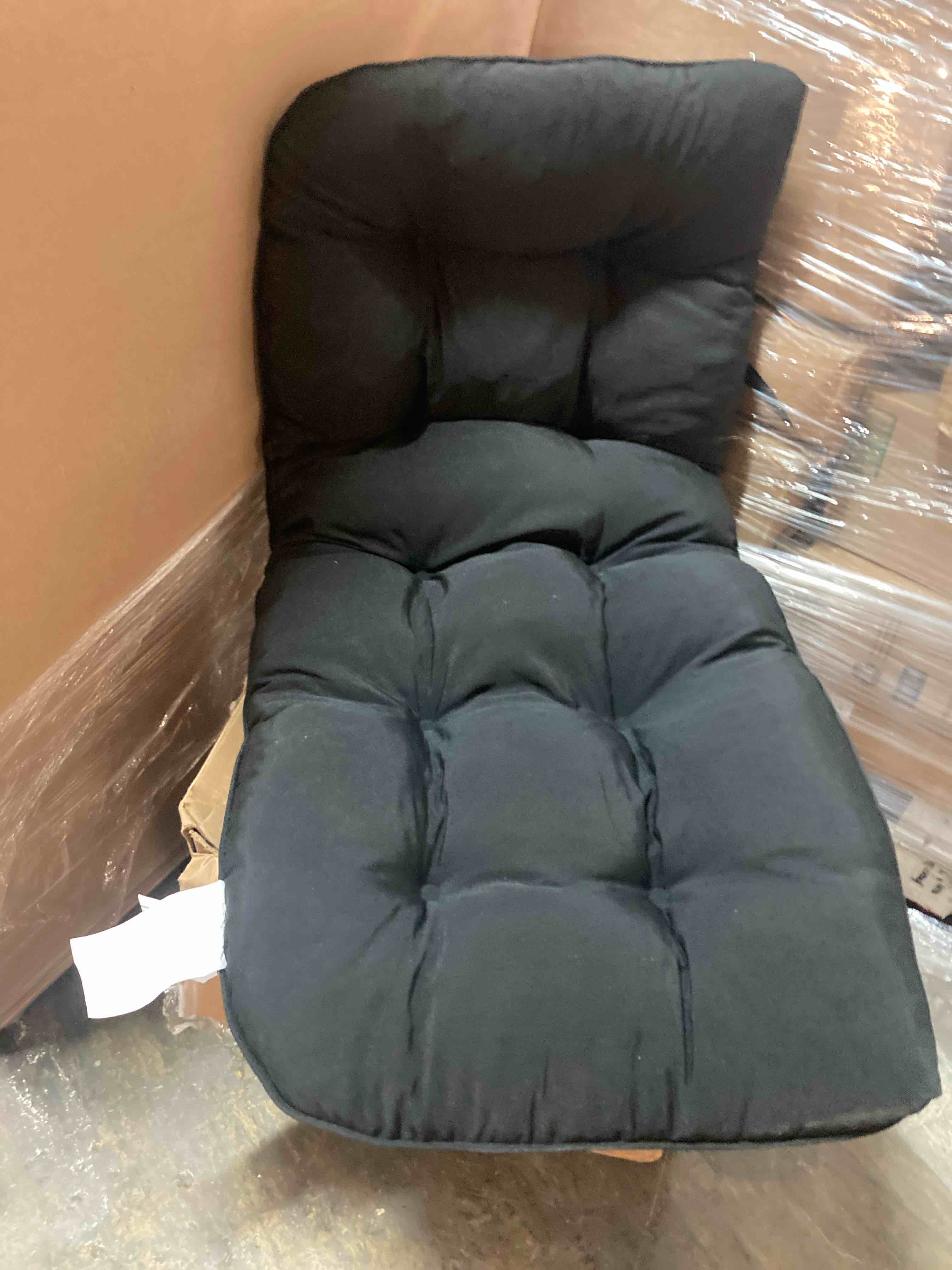 https://s3.amazonaws.com/lotting-images-prod/phillipi/YEL5064998_1701892240472.jpeg