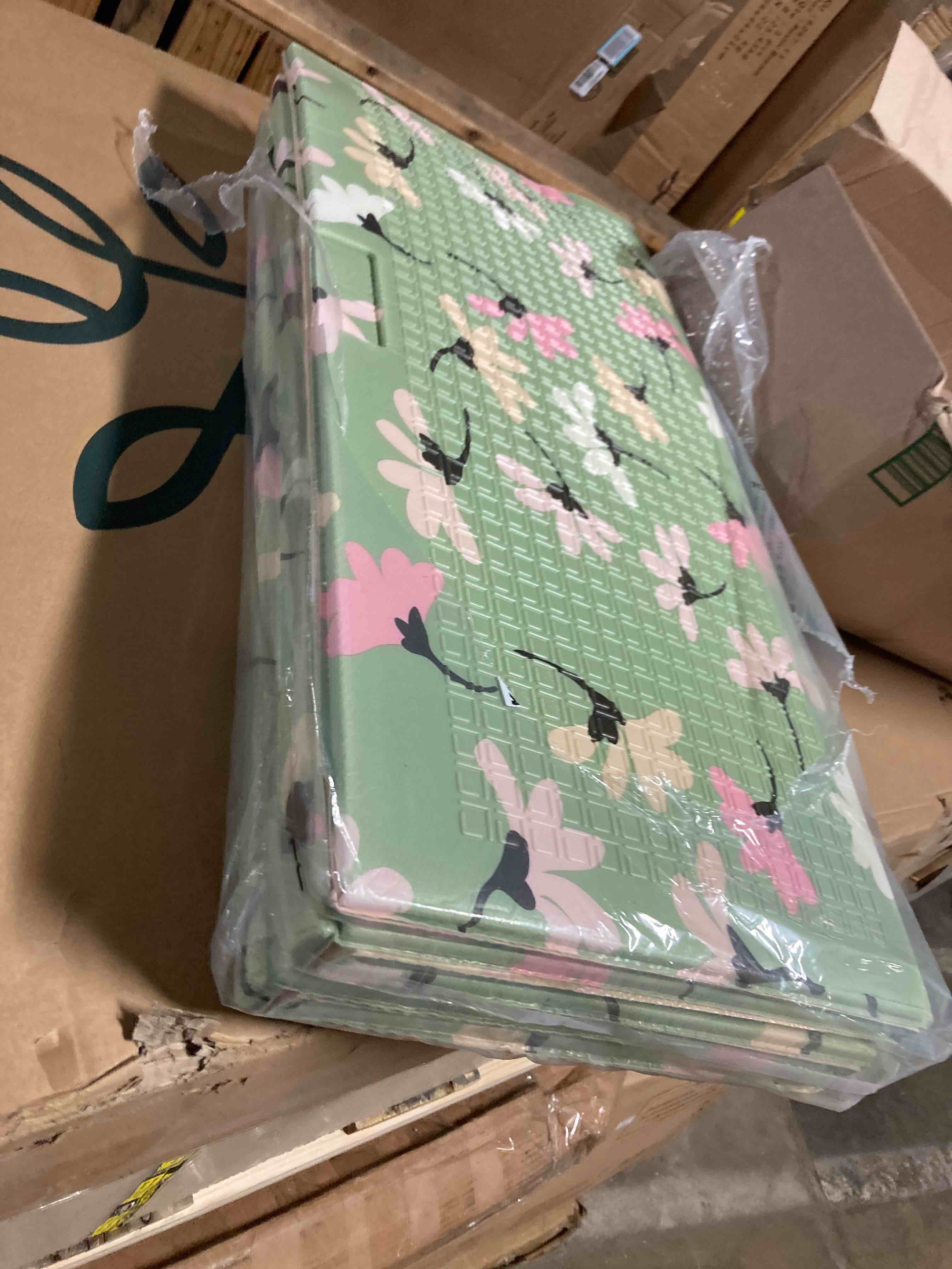 https://s3.amazonaws.com/lotting-images-prod/phillipi/YEL5065204_1701982832377.jpeg