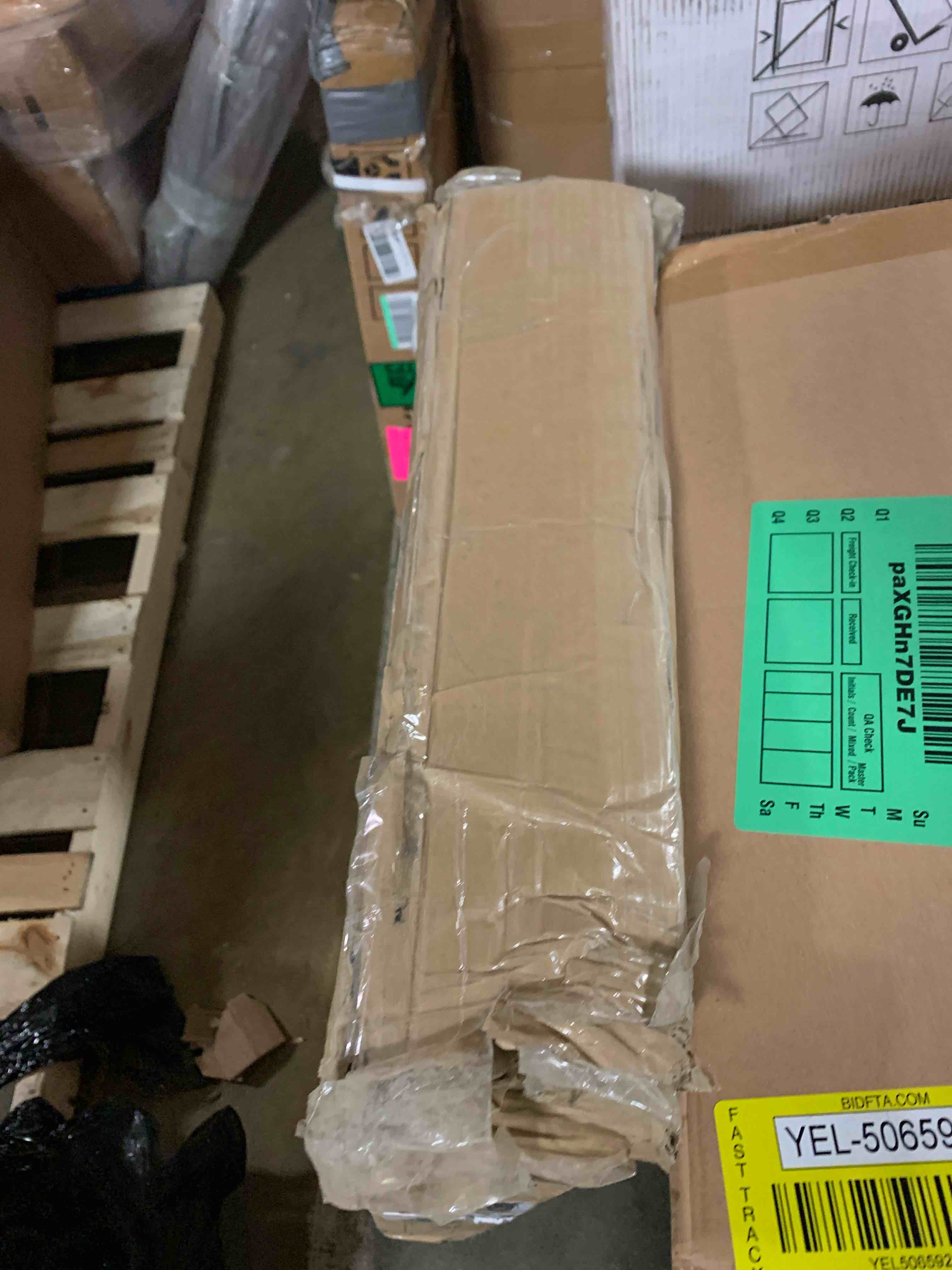 https://s3.amazonaws.com/lotting-images-prod/phillipi/YEL5065932_1708452610931.jpeg