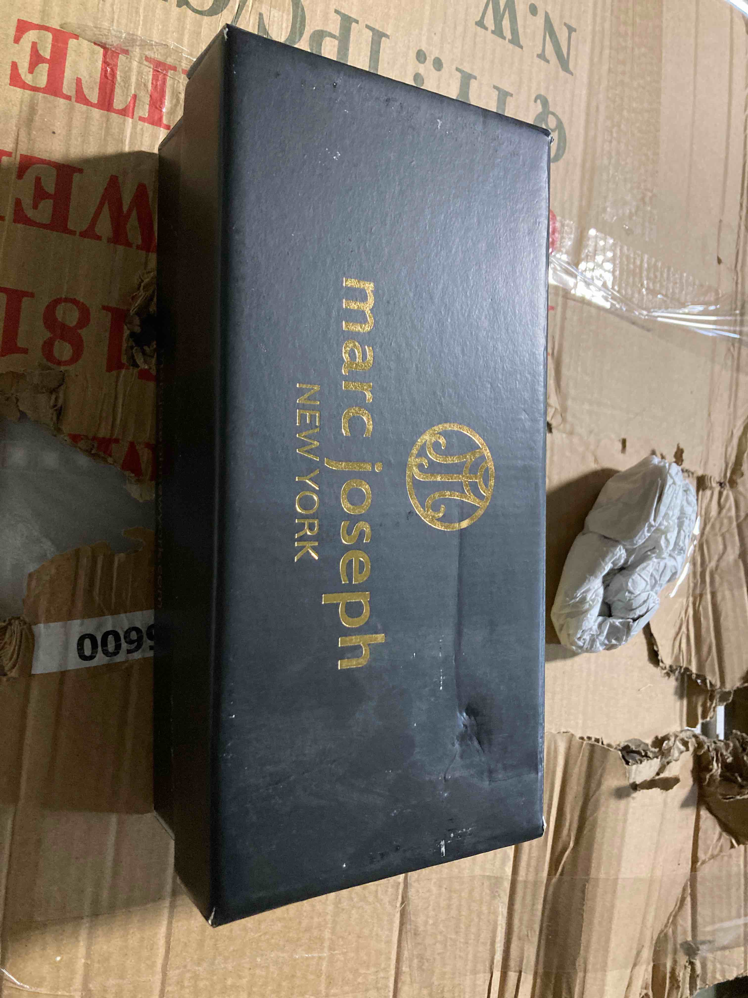 https://s3.amazonaws.com/lotting-images-prod/phillipi/YEL5066114_1697482655998.jpeg