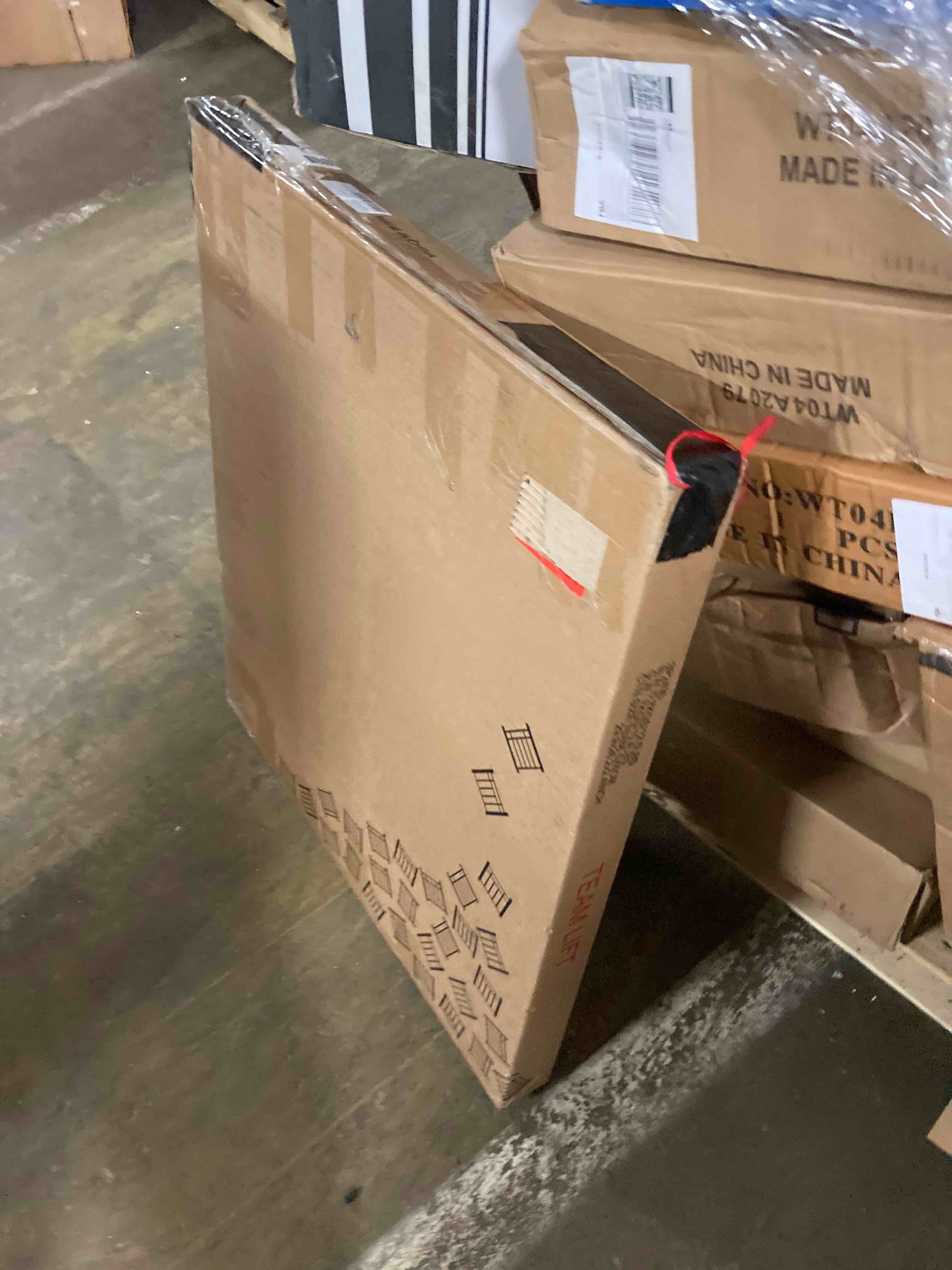 https://s3.amazonaws.com/lotting-images-prod/phillipi/YEL5066663_1698429053485.jpeg