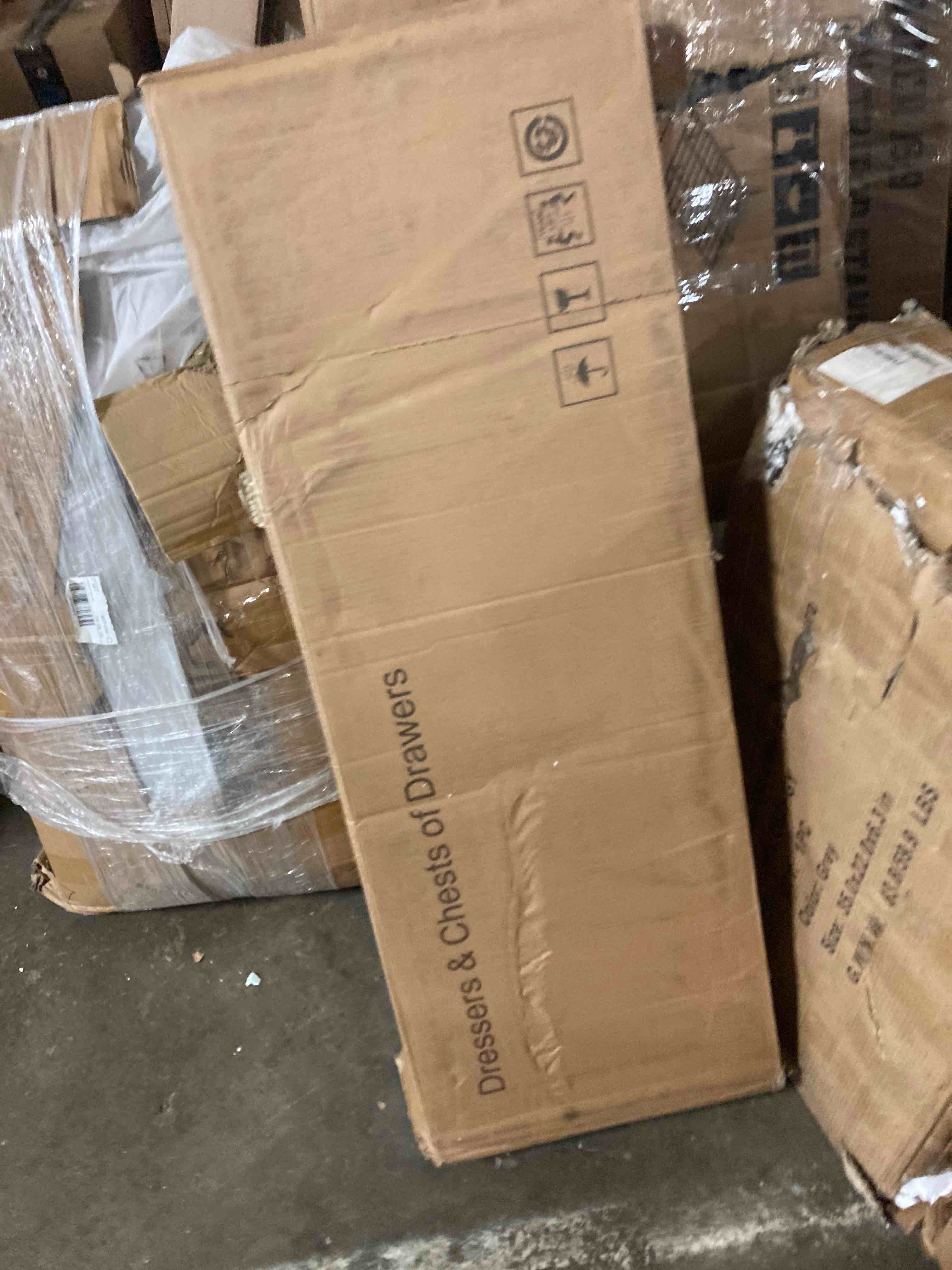 https://s3.amazonaws.com/lotting-images-prod/phillipi/YEL5066935_1698436707767.jpeg