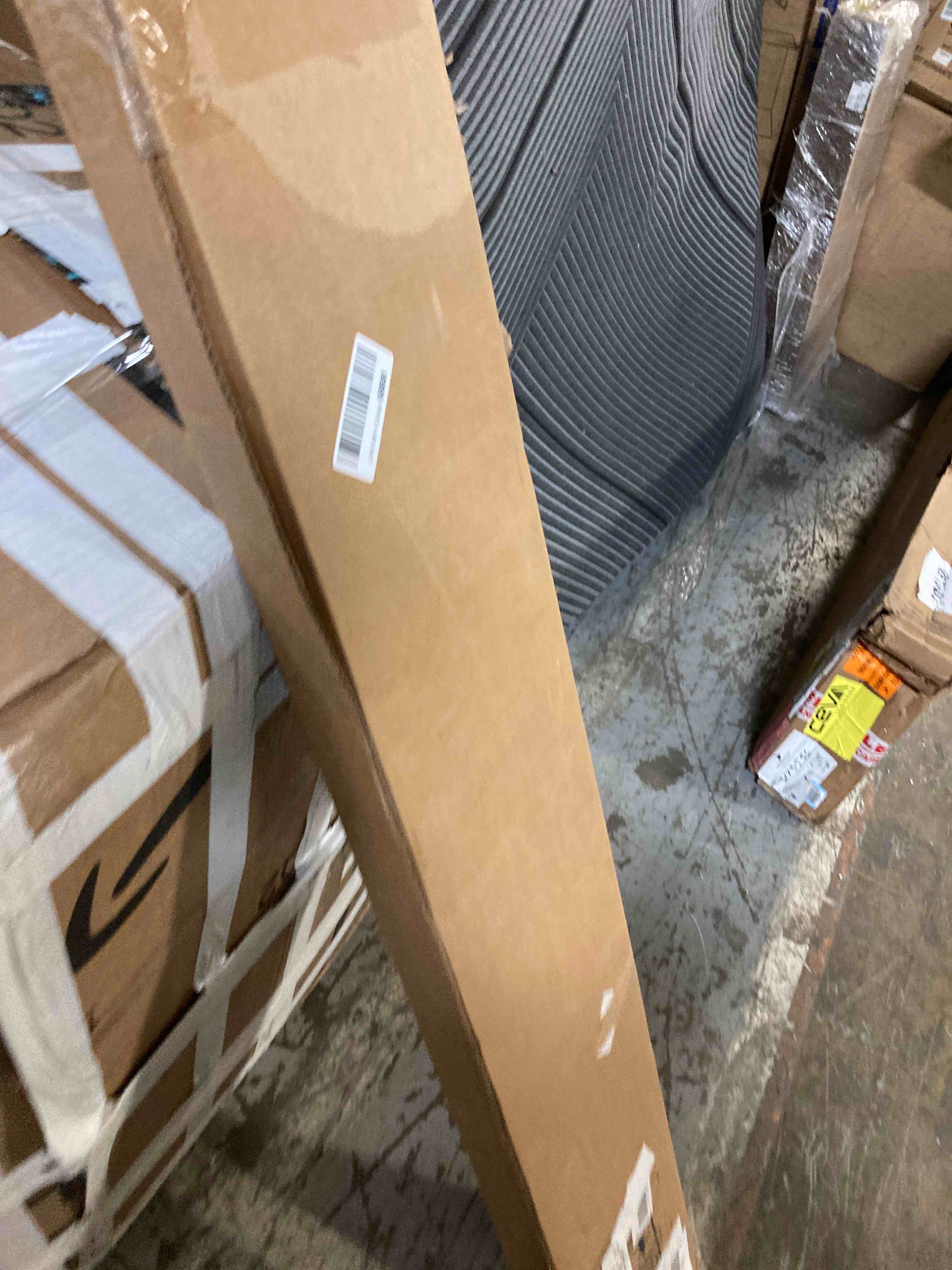 https://s3.amazonaws.com/lotting-images-prod/phillipi/YEL5067144_1698870115400.jpeg