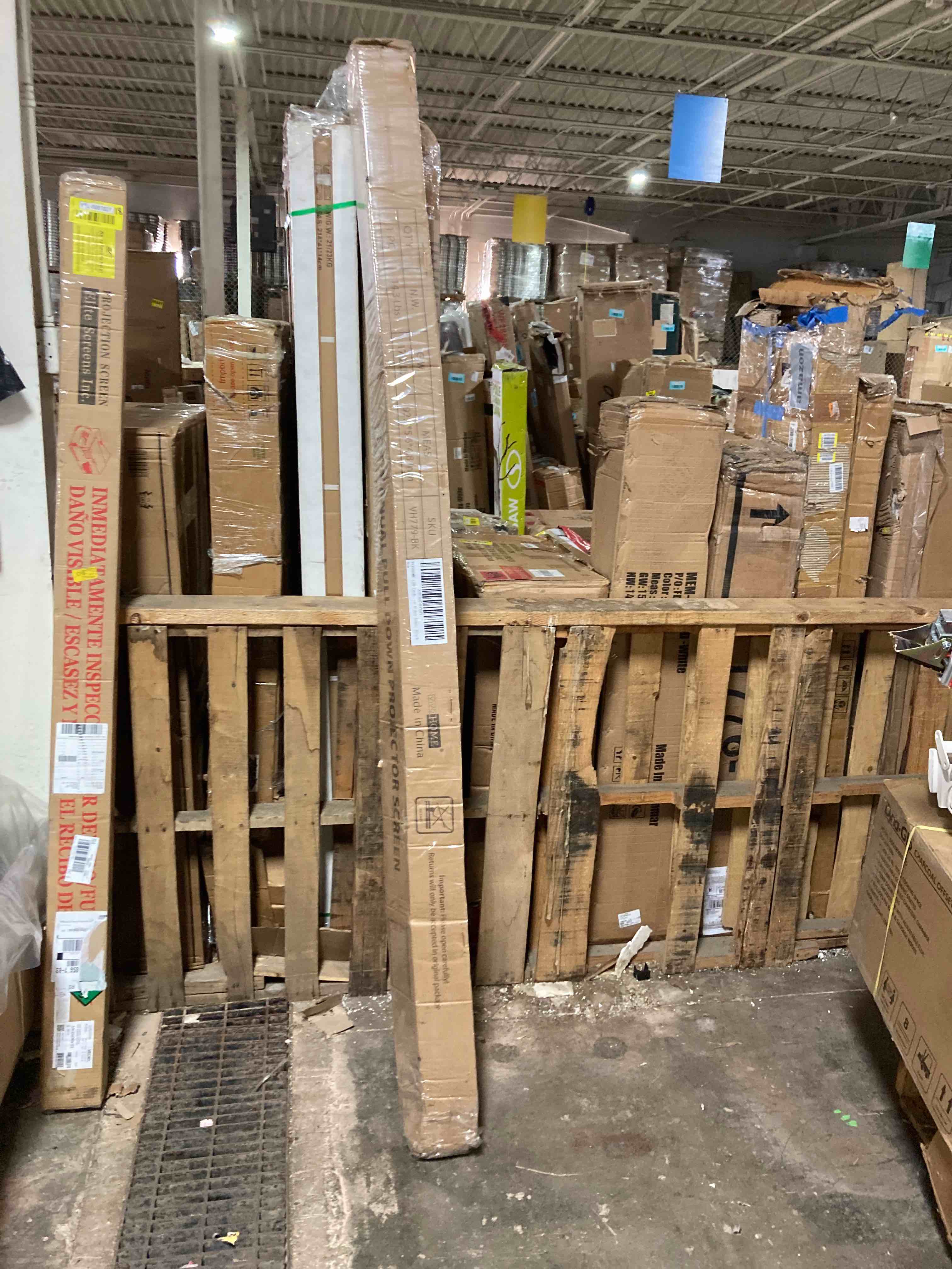 https://s3.amazonaws.com/lotting-images-prod/phillipi/YEL5067828_1699651046126.jpeg