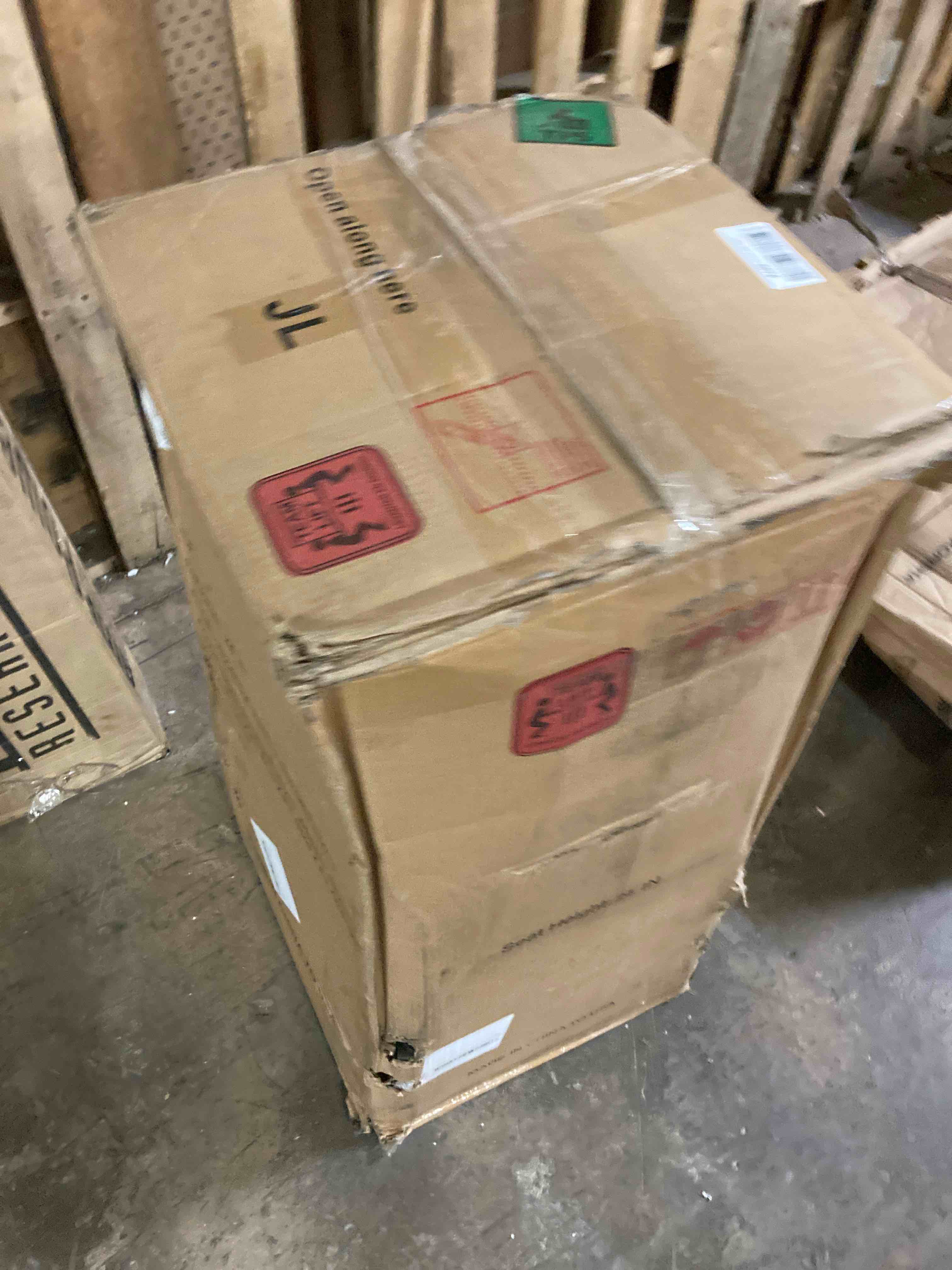 https://s3.amazonaws.com/lotting-images-prod/phillipi/YEL5067868_1699657729934.jpeg