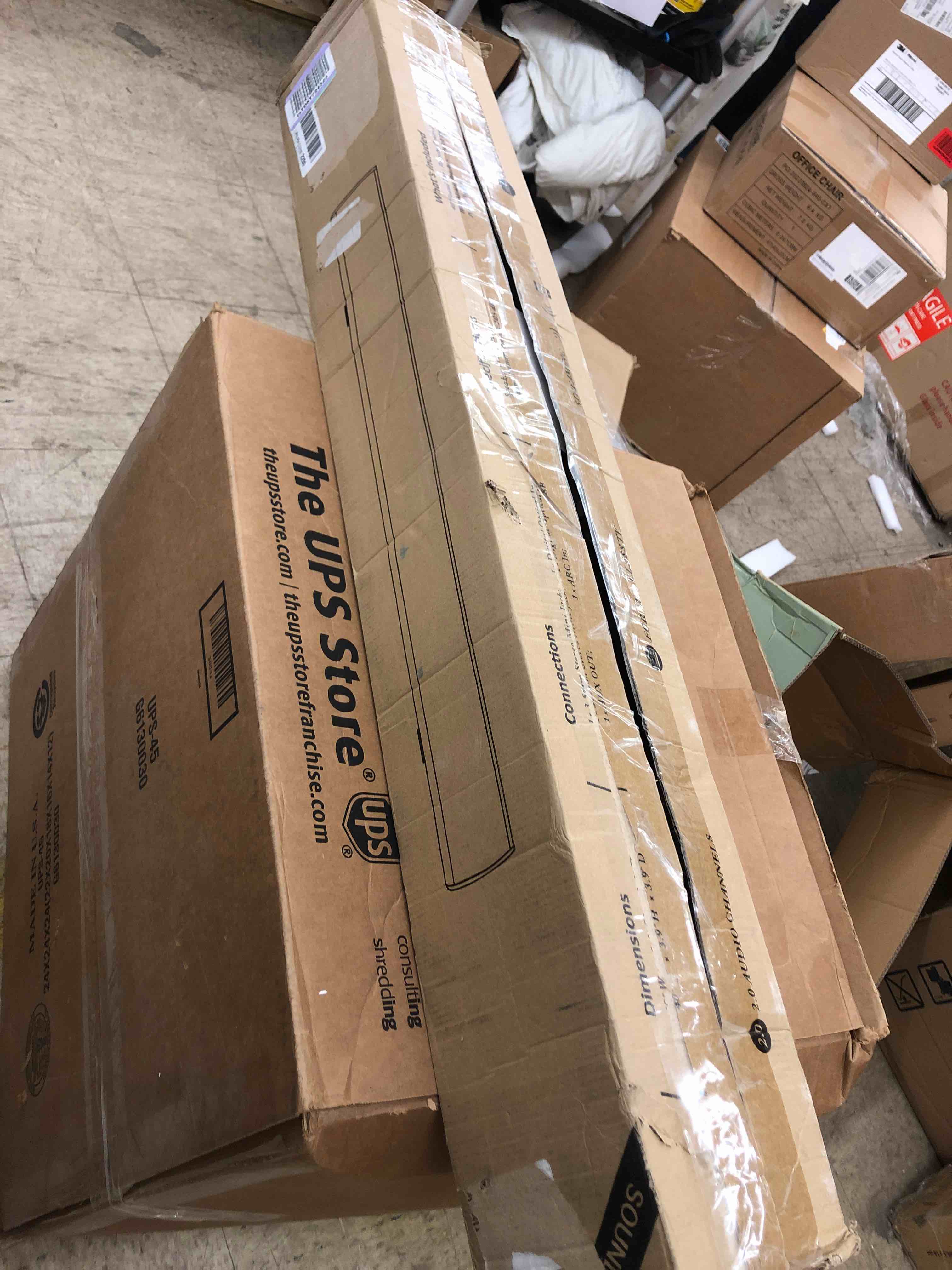 https://s3.amazonaws.com/lotting-images-prod/phillipi/YEL5069821_1708378882806.jpeg