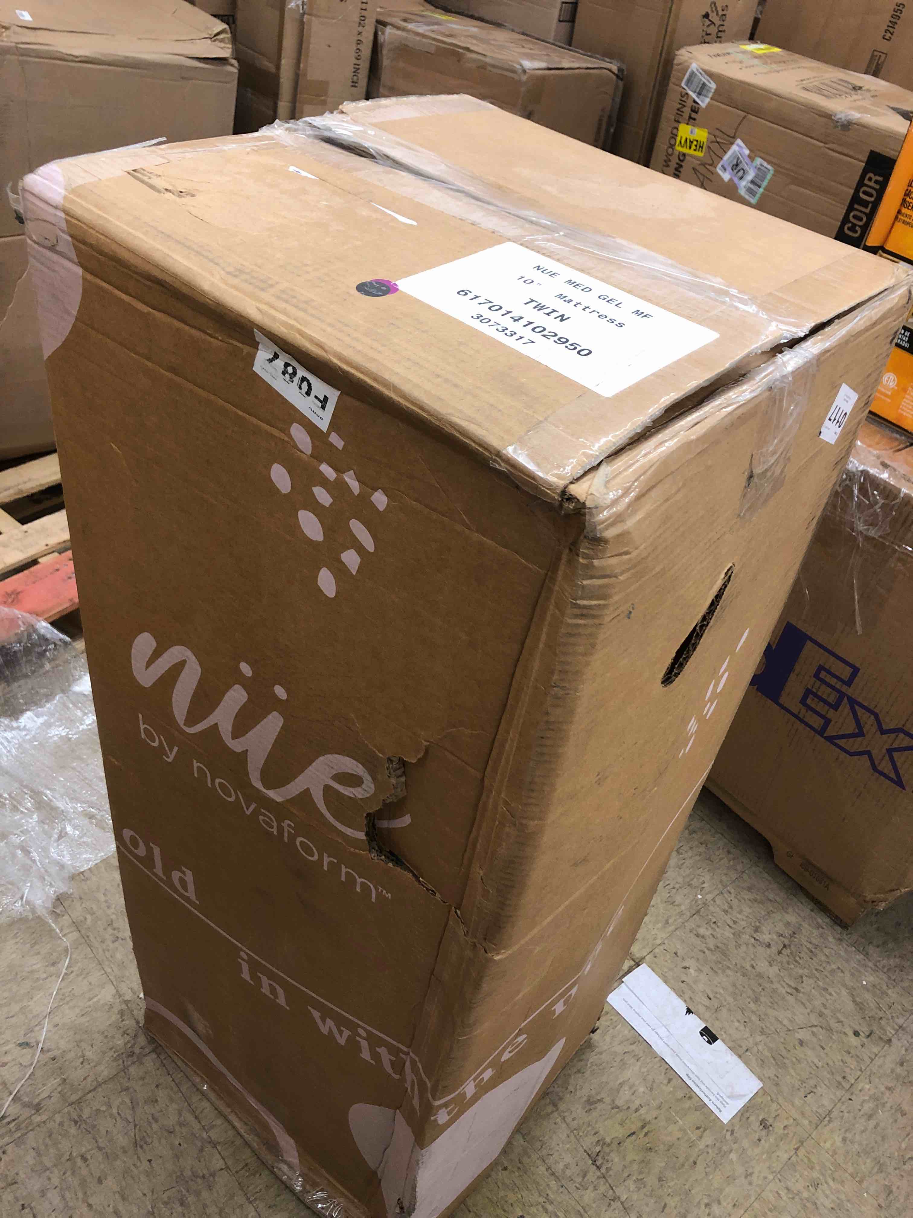 https://s3.amazonaws.com/lotting-images-prod/phillipi/YEL5069834_1708440986890.jpeg