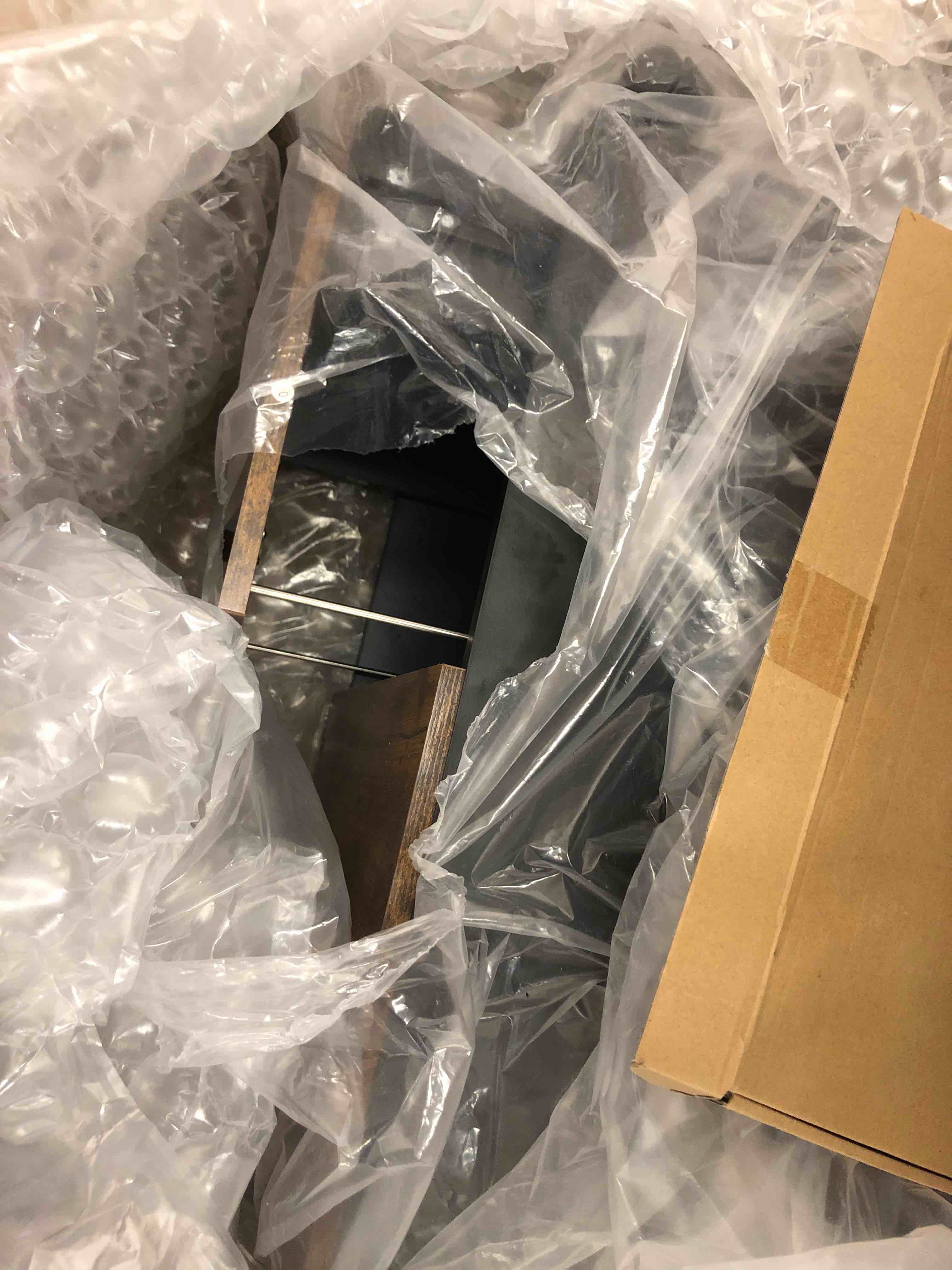 https://s3.amazonaws.com/lotting-images-prod/phillipi/YEL5069836_1708441306251.jpeg