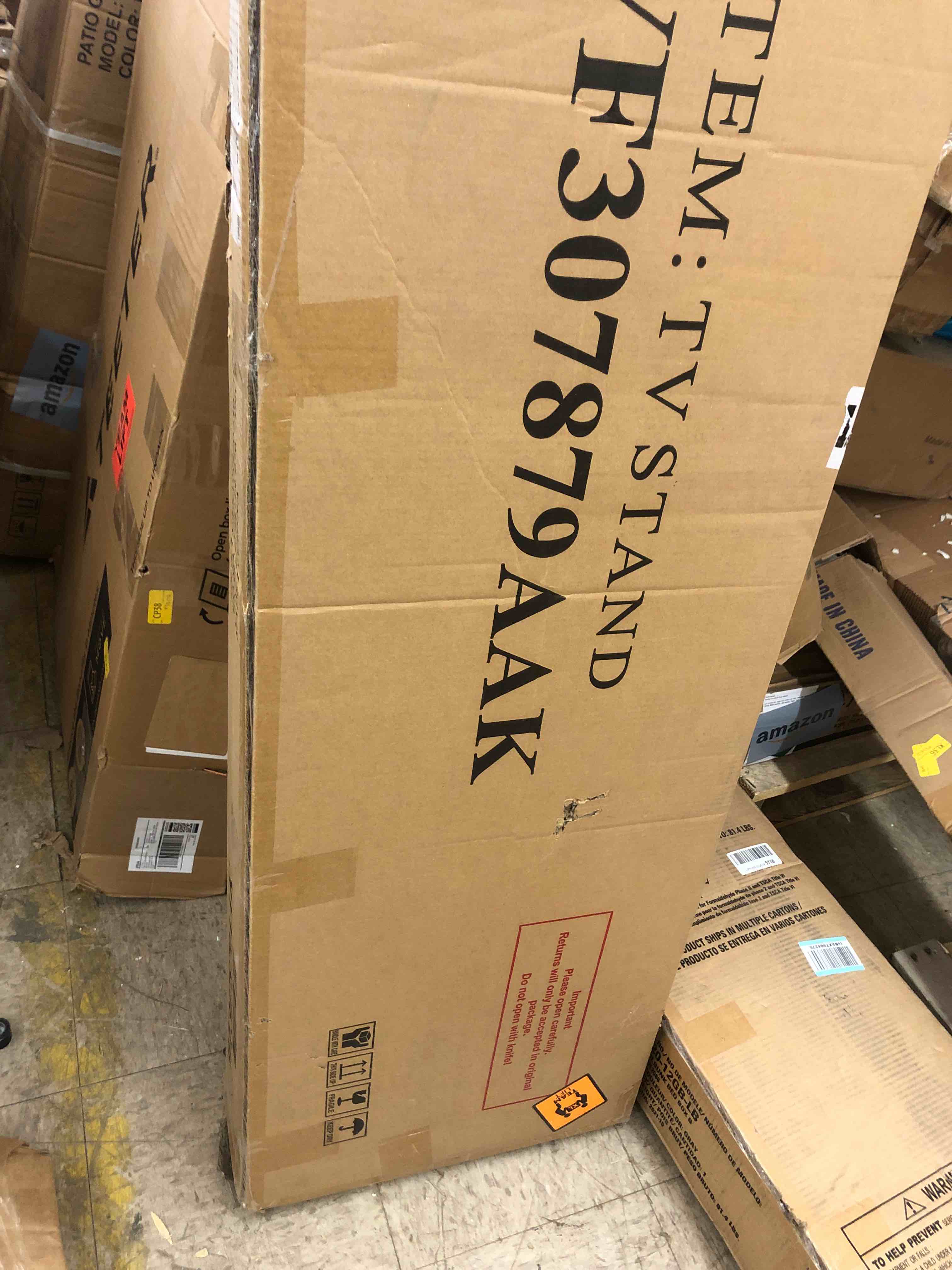 https://s3.amazonaws.com/lotting-images-prod/phillipi/YEL5069859_1708446328111.jpeg