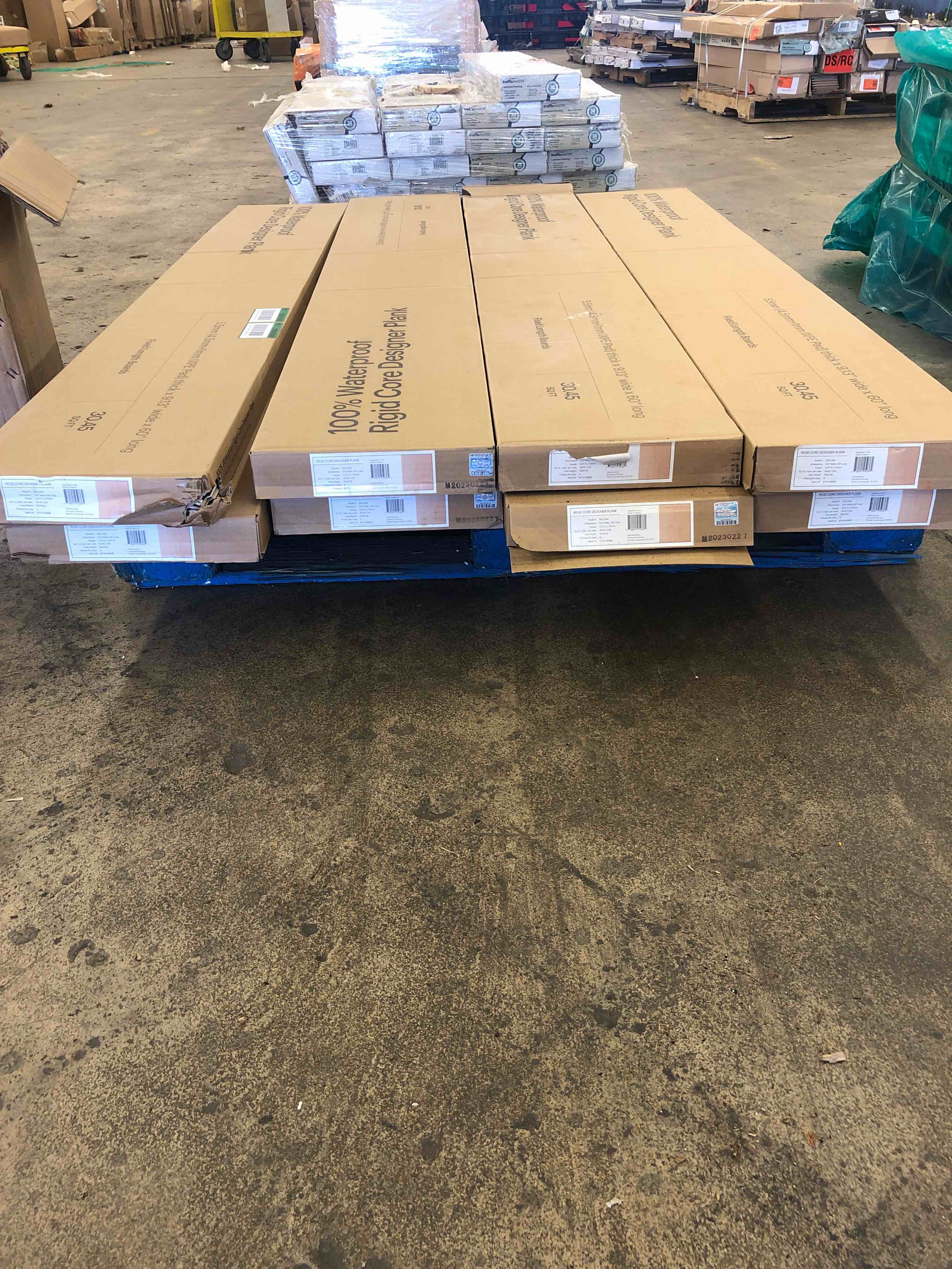 https://s3.amazonaws.com/lotting-images-prod/phillipi/YEL5070472_1693240979121.jpeg