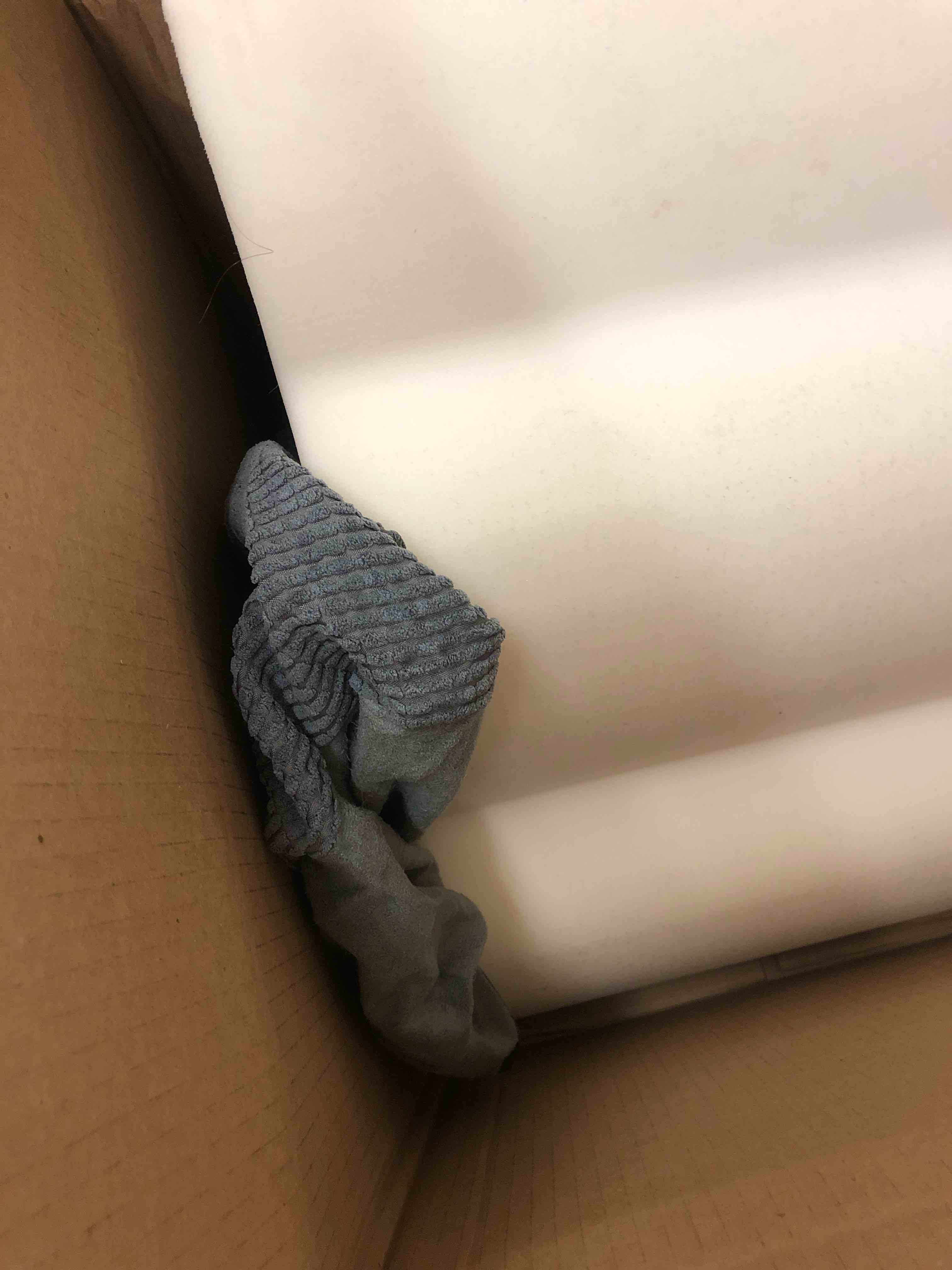 https://s3.amazonaws.com/lotting-images-prod/phillipi/YEL5071311_1705690999155.jpeg