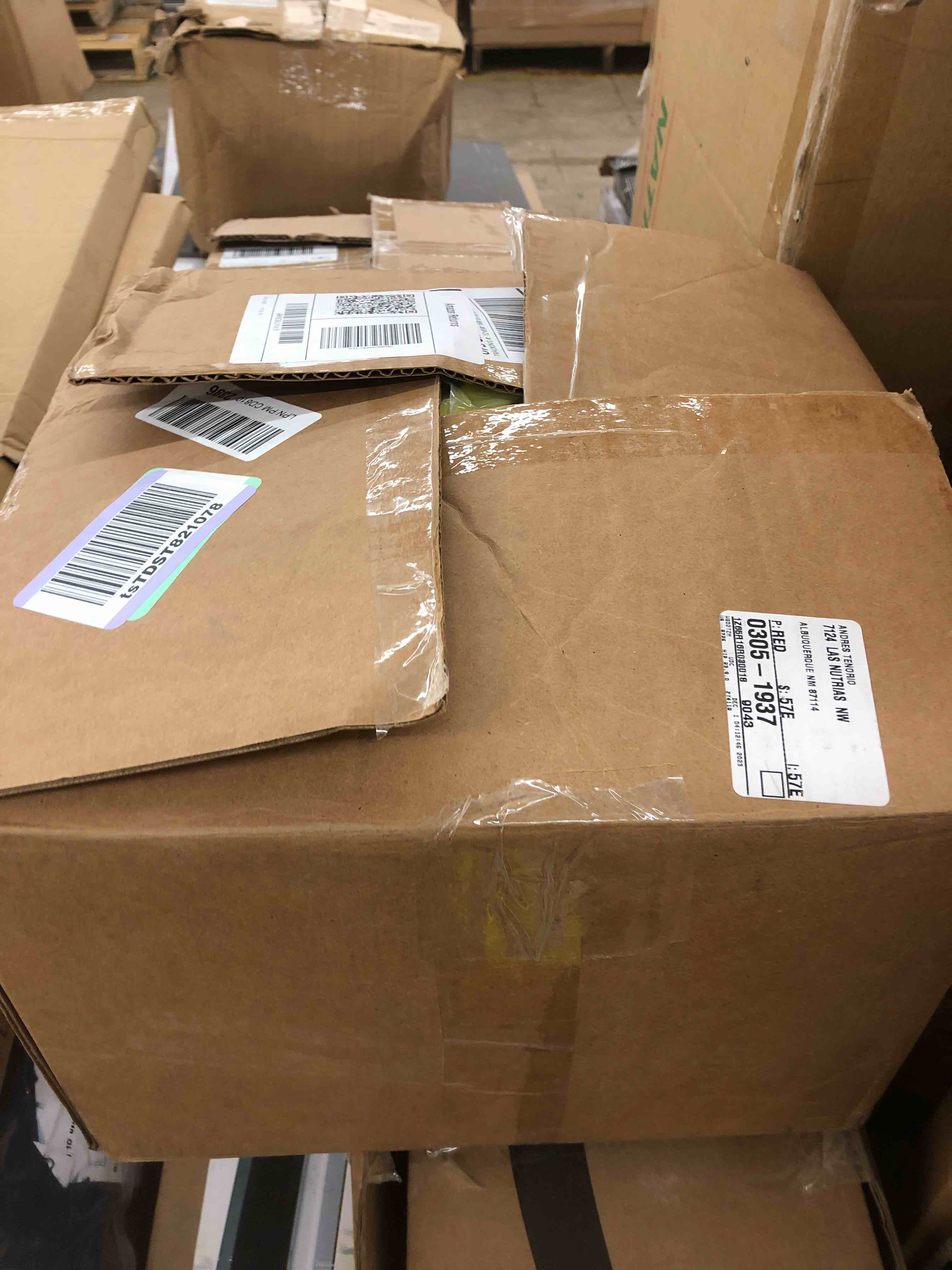 https://s3.amazonaws.com/lotting-images-prod/phillipi/YEL5071597_1706543552473.jpeg