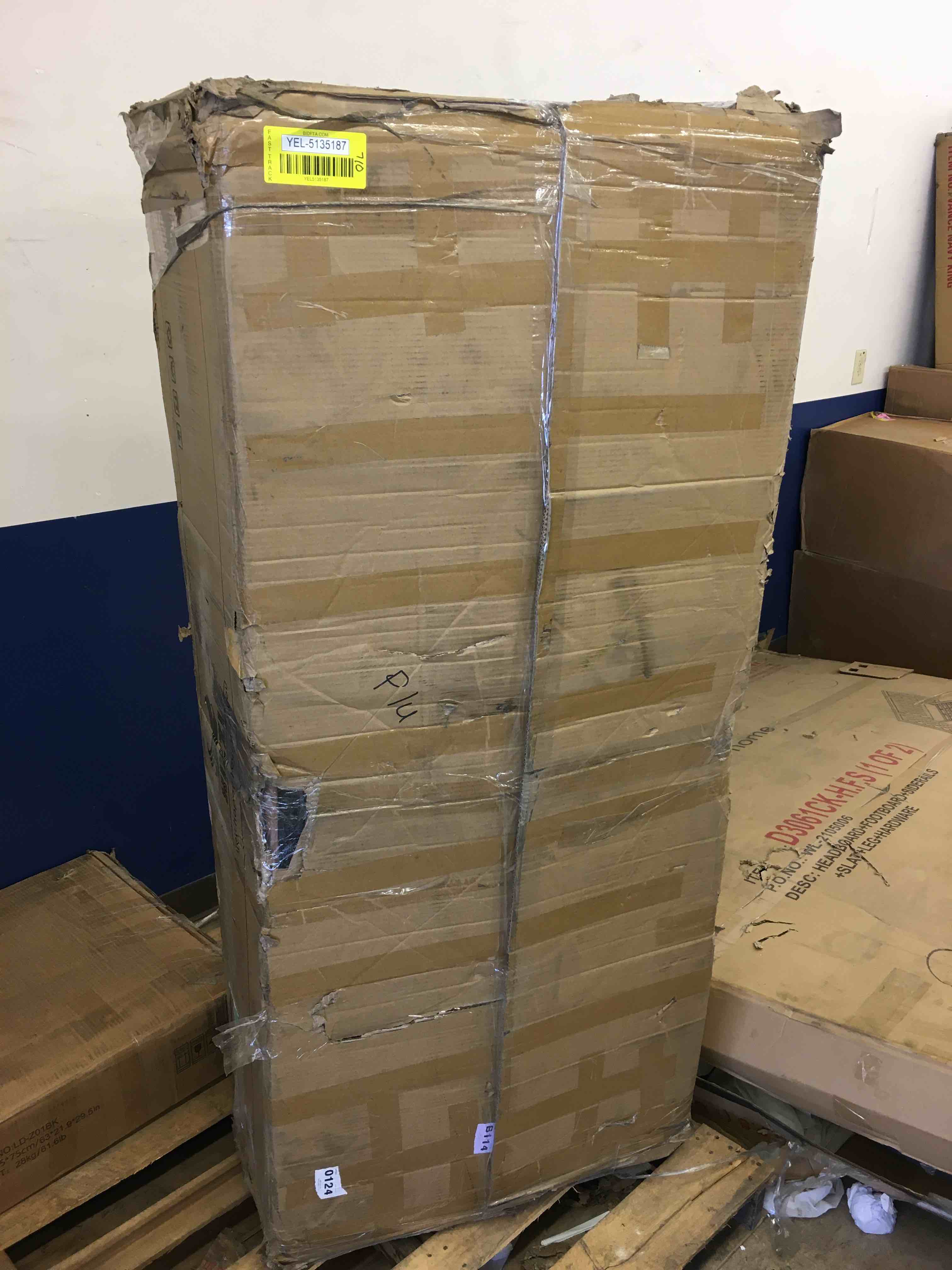 https://s3.amazonaws.com/lotting-images-prod/phillipi/YEL5135187_1693234503676.jpeg