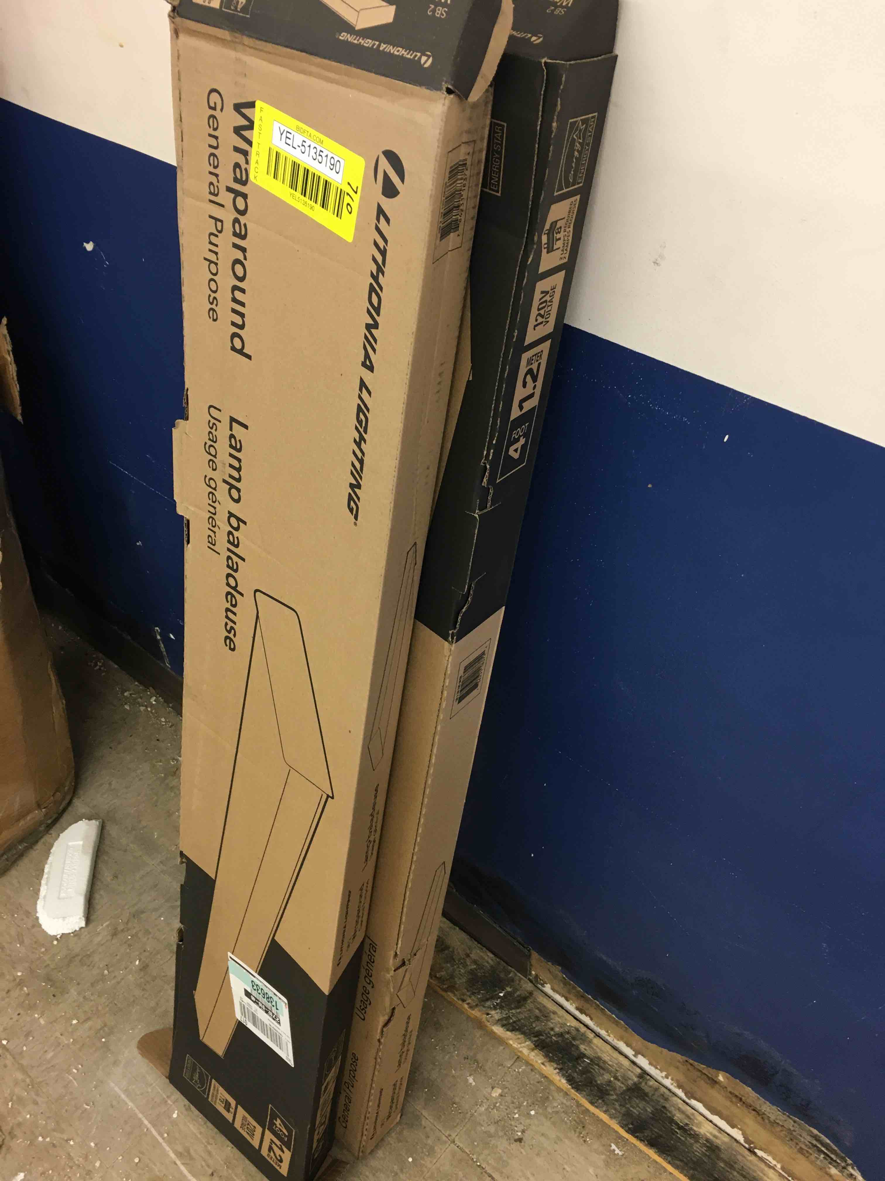 https://s3.amazonaws.com/lotting-images-prod/phillipi/YEL5135190_1693235519320.jpeg
