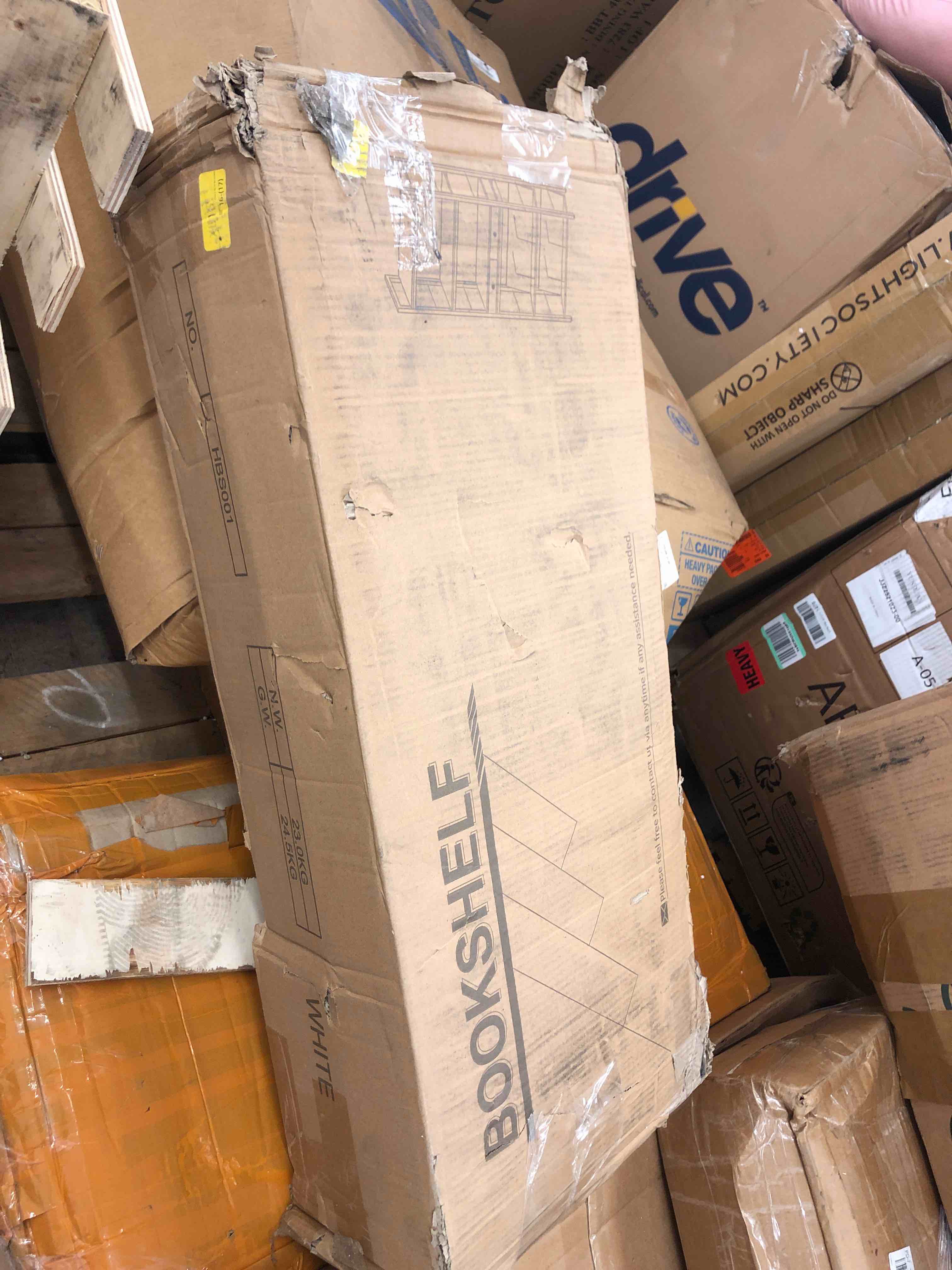 https://s3.amazonaws.com/lotting-images-prod/phillipi/YEL5135401_1695746863400.jpeg