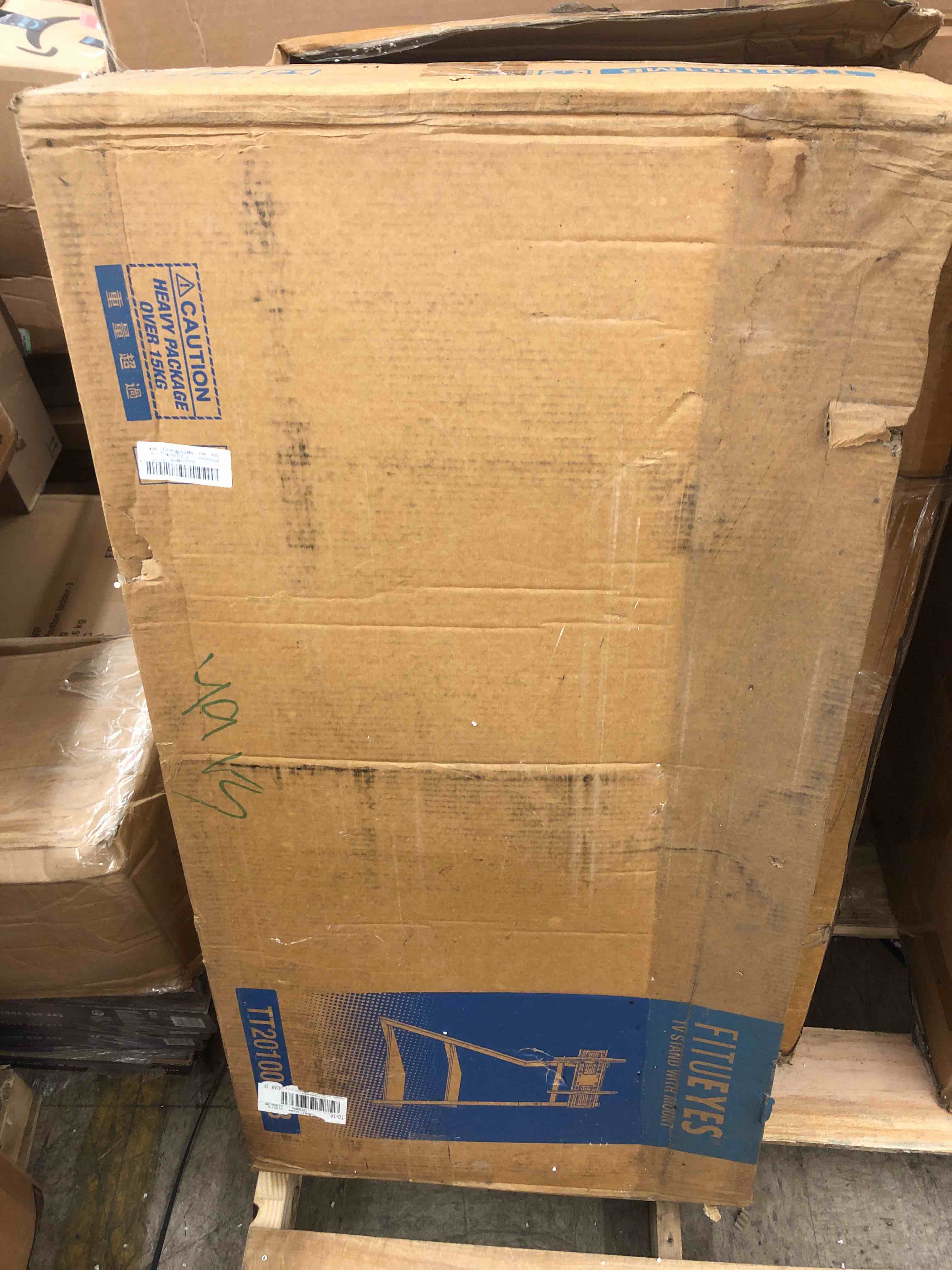 https://s3.amazonaws.com/lotting-images-prod/phillipi/YEL5135408_1695749266269.jpeg