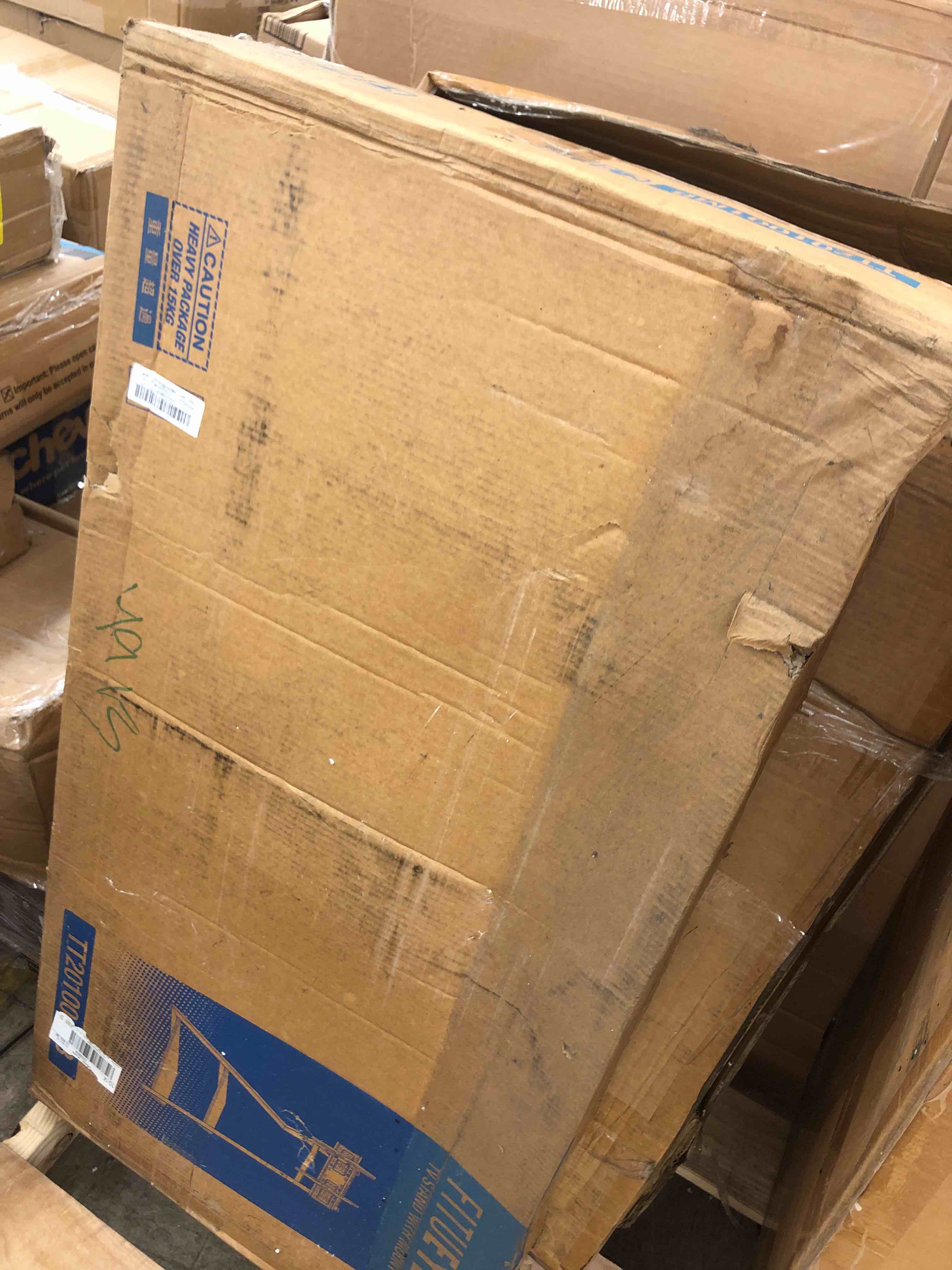https://s3.amazonaws.com/lotting-images-prod/phillipi/YEL5135408_1695749268805.jpeg