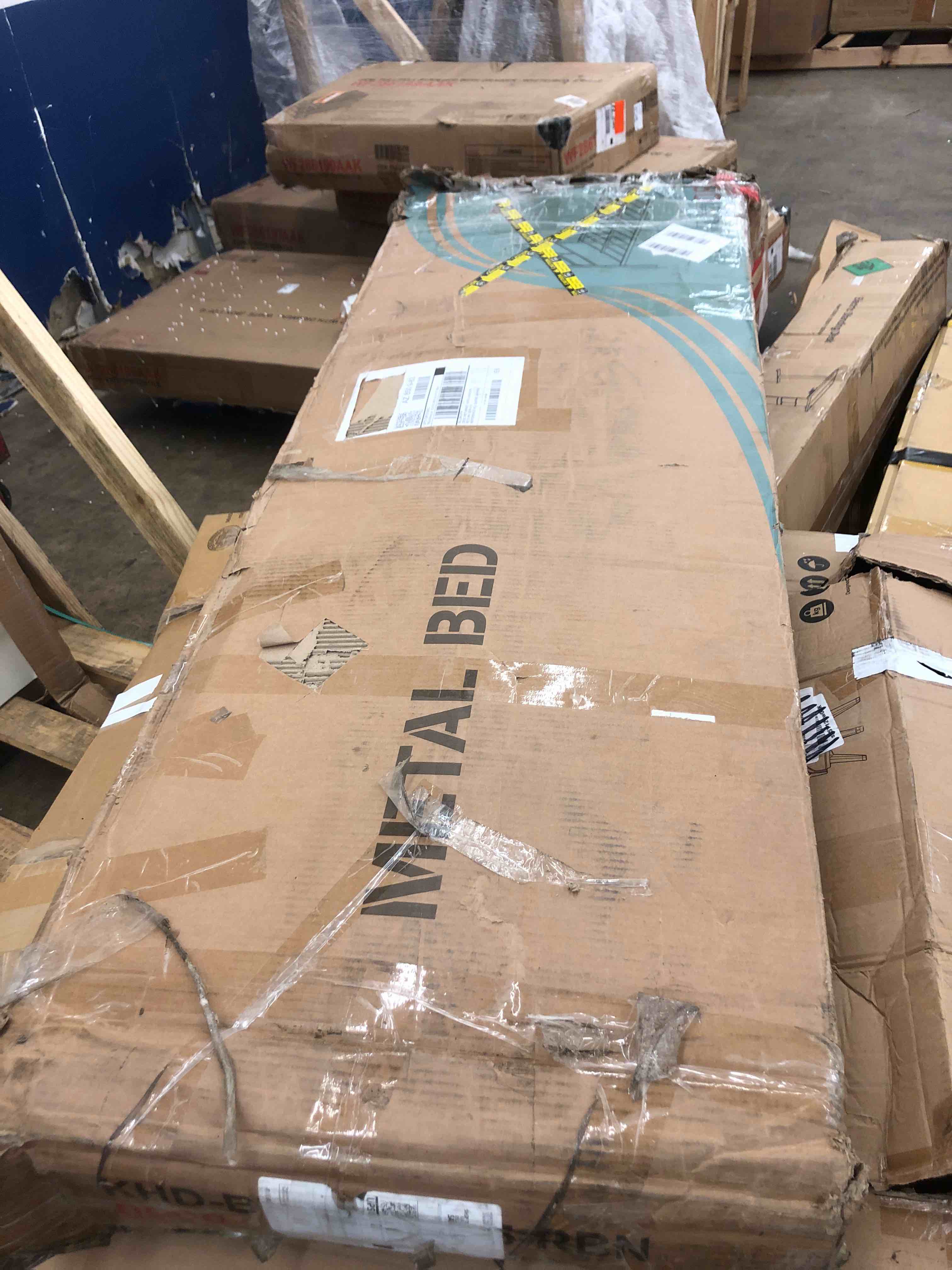 https://s3.amazonaws.com/lotting-images-prod/phillipi/YEL5135566_1697739837842.jpeg