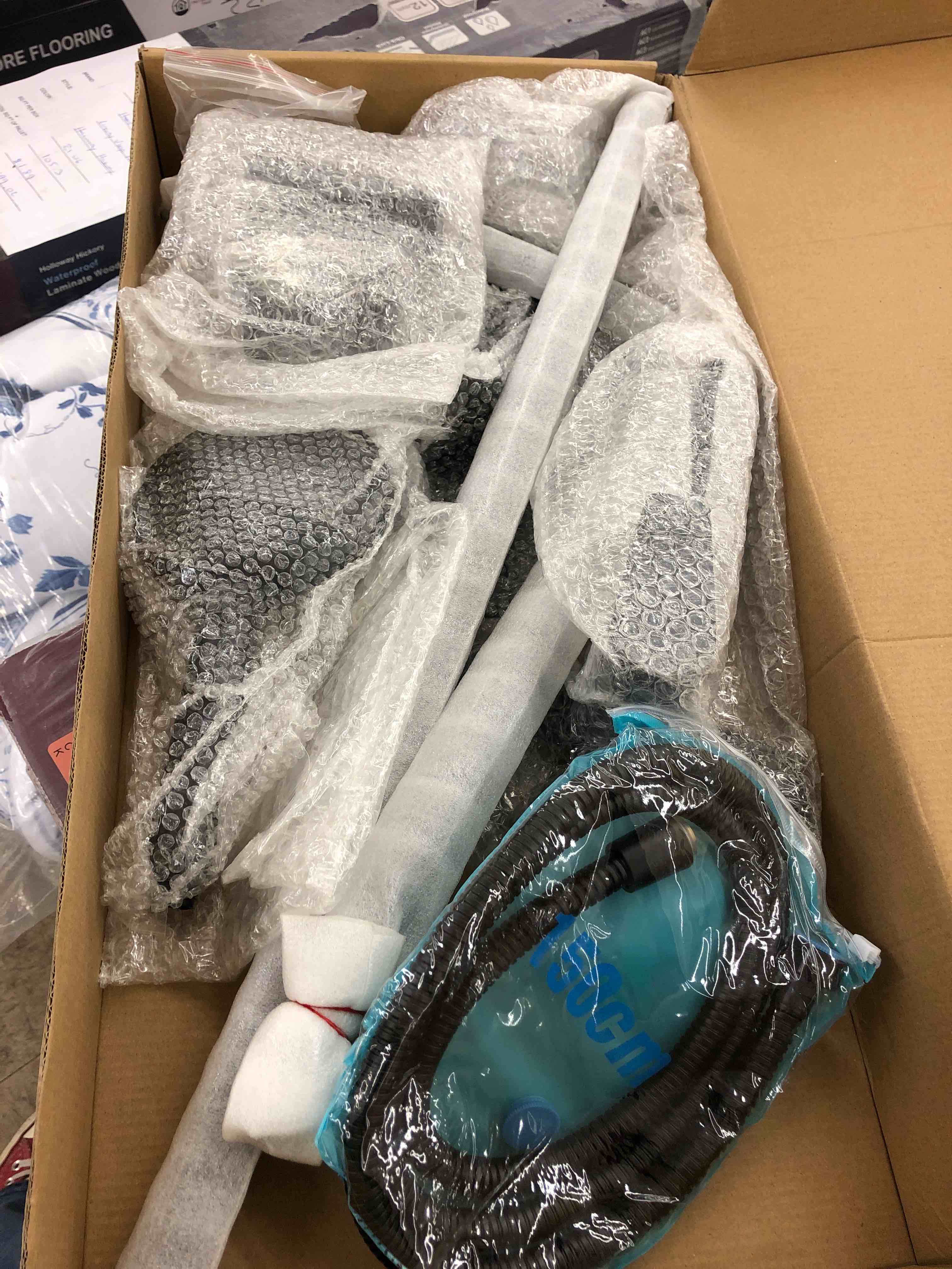 https://s3.amazonaws.com/lotting-images-prod/phillipi/YEL5136045_1701899884198.jpeg