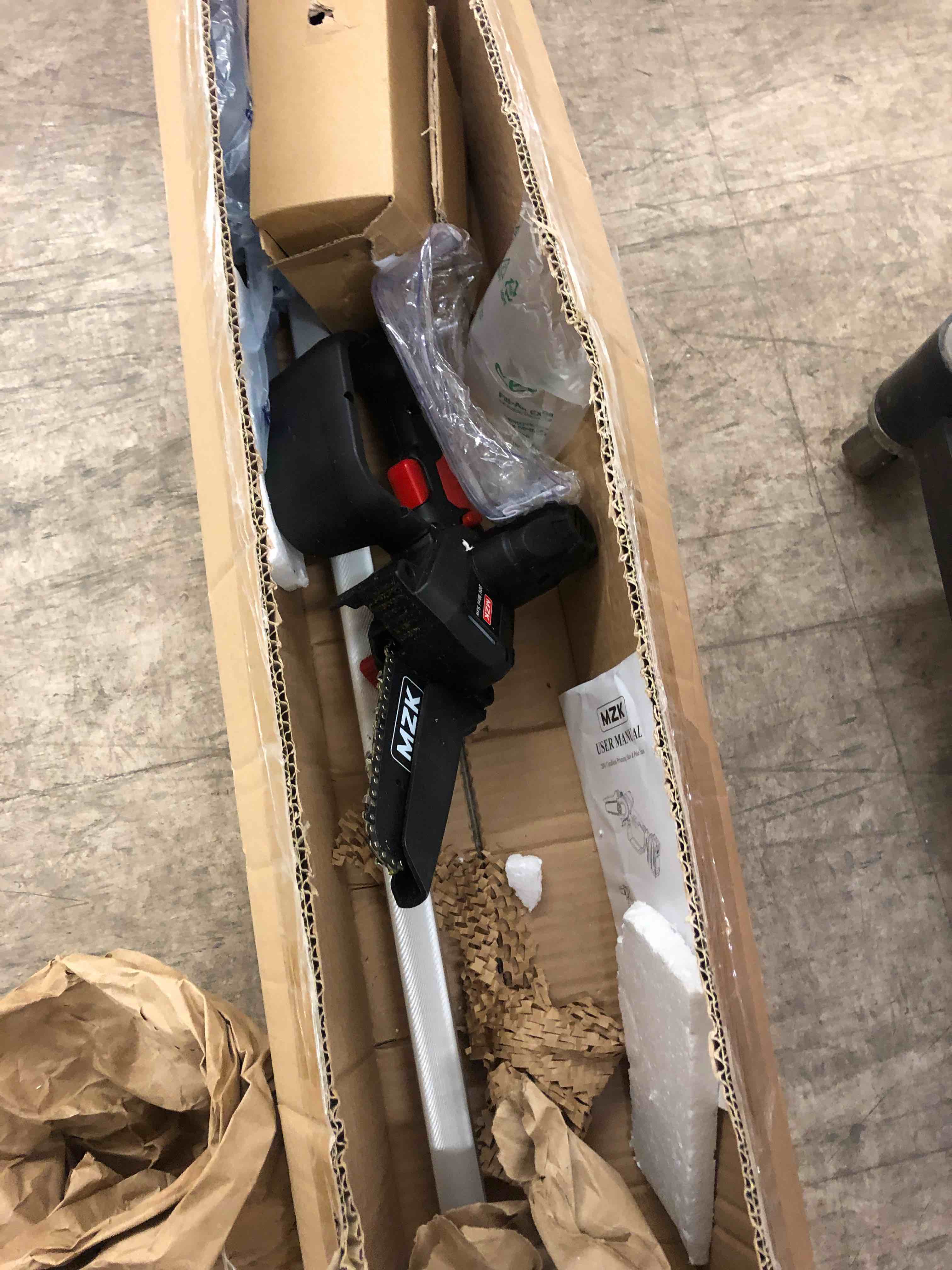 https://s3.amazonaws.com/lotting-images-prod/phillipi/YEL5136062_1701962198608.jpeg