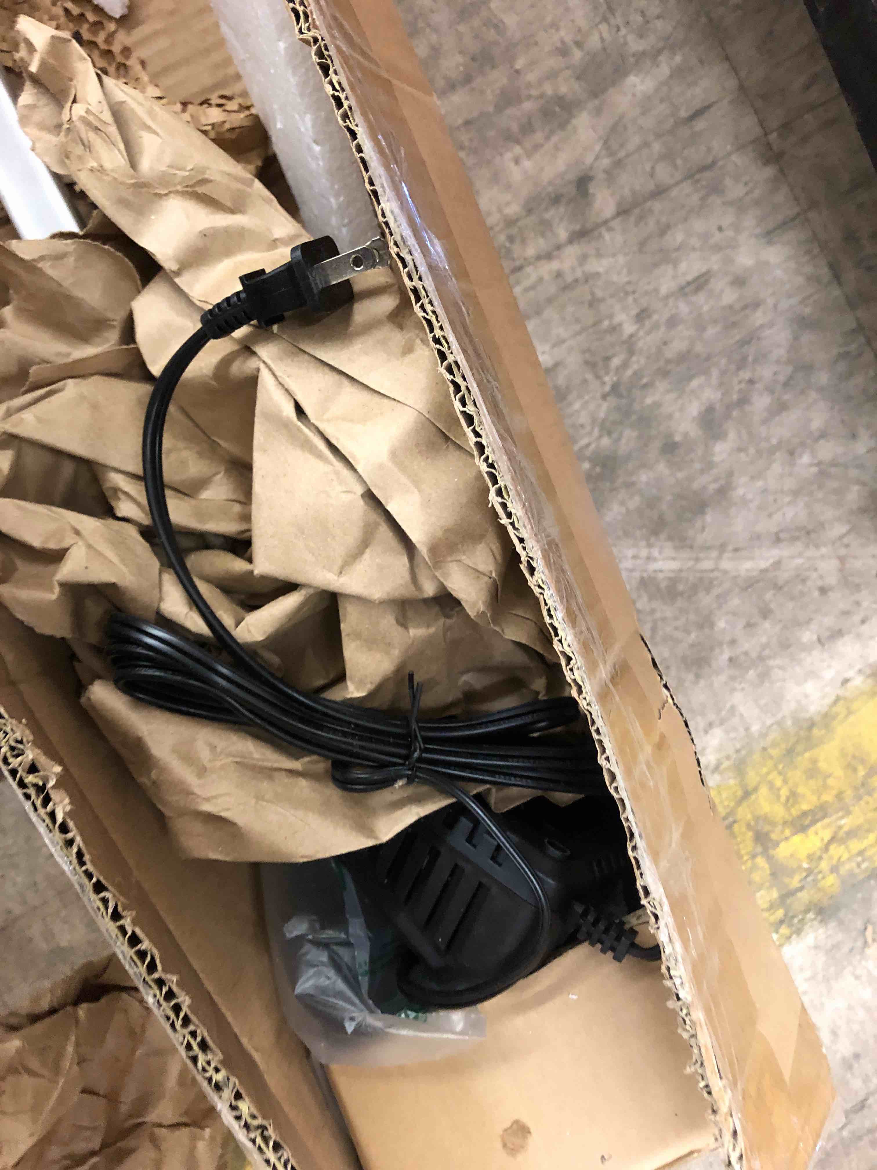 https://s3.amazonaws.com/lotting-images-prod/phillipi/YEL5136062_1701962200013.jpeg
