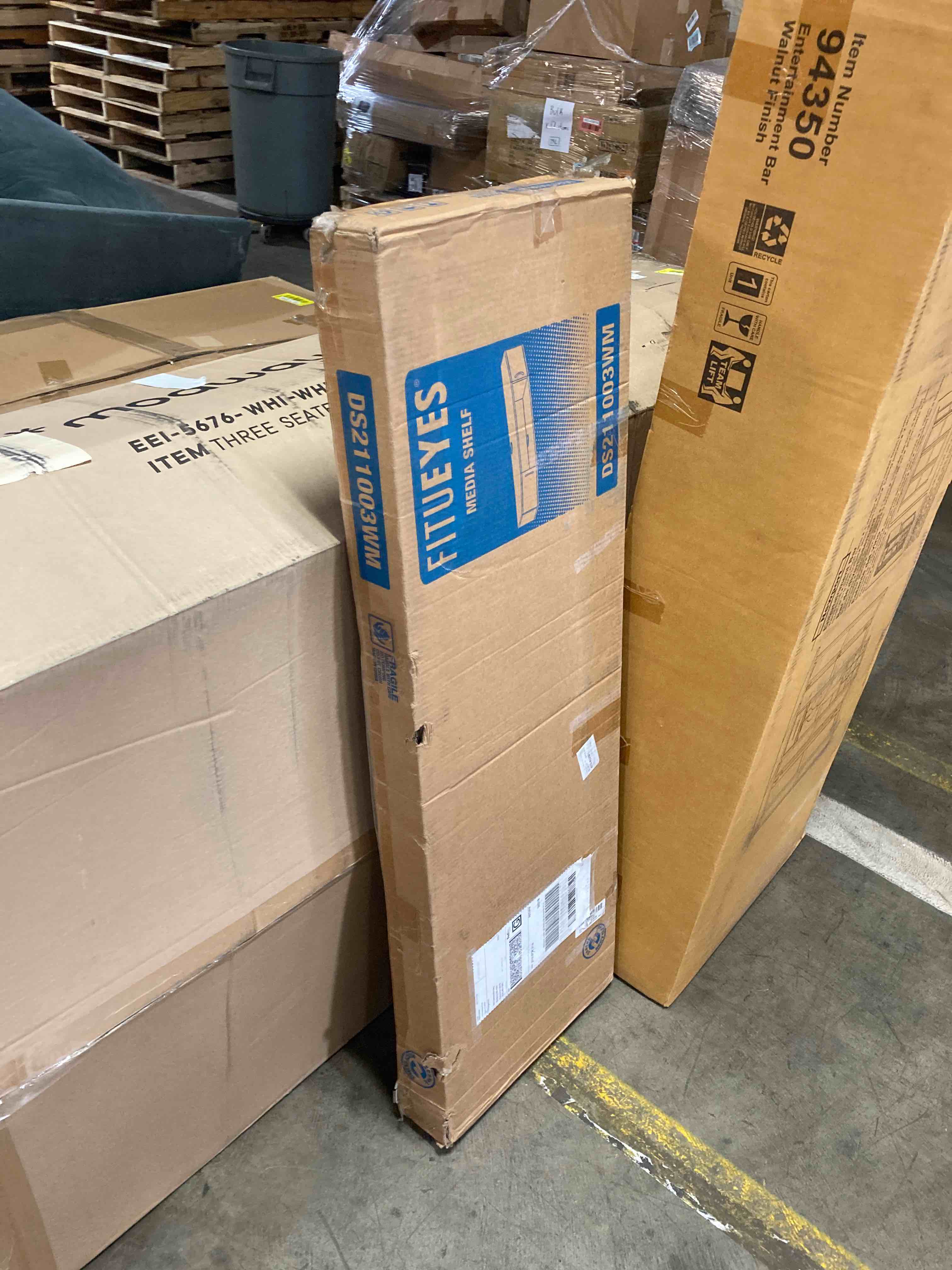 https://s3.amazonaws.com/lotting-images-prod/phillipi/YEL5136891_1690309153059.jpeg
