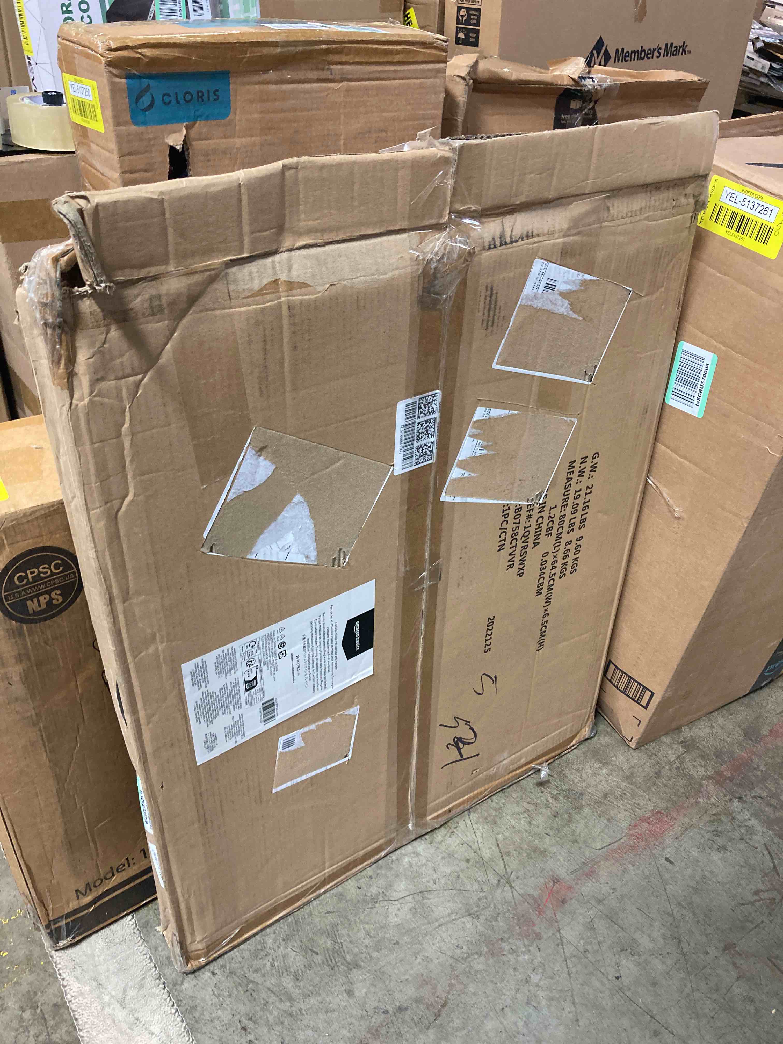 https://s3.amazonaws.com/lotting-images-prod/phillipi/YEL5137262_1693492217010.jpeg