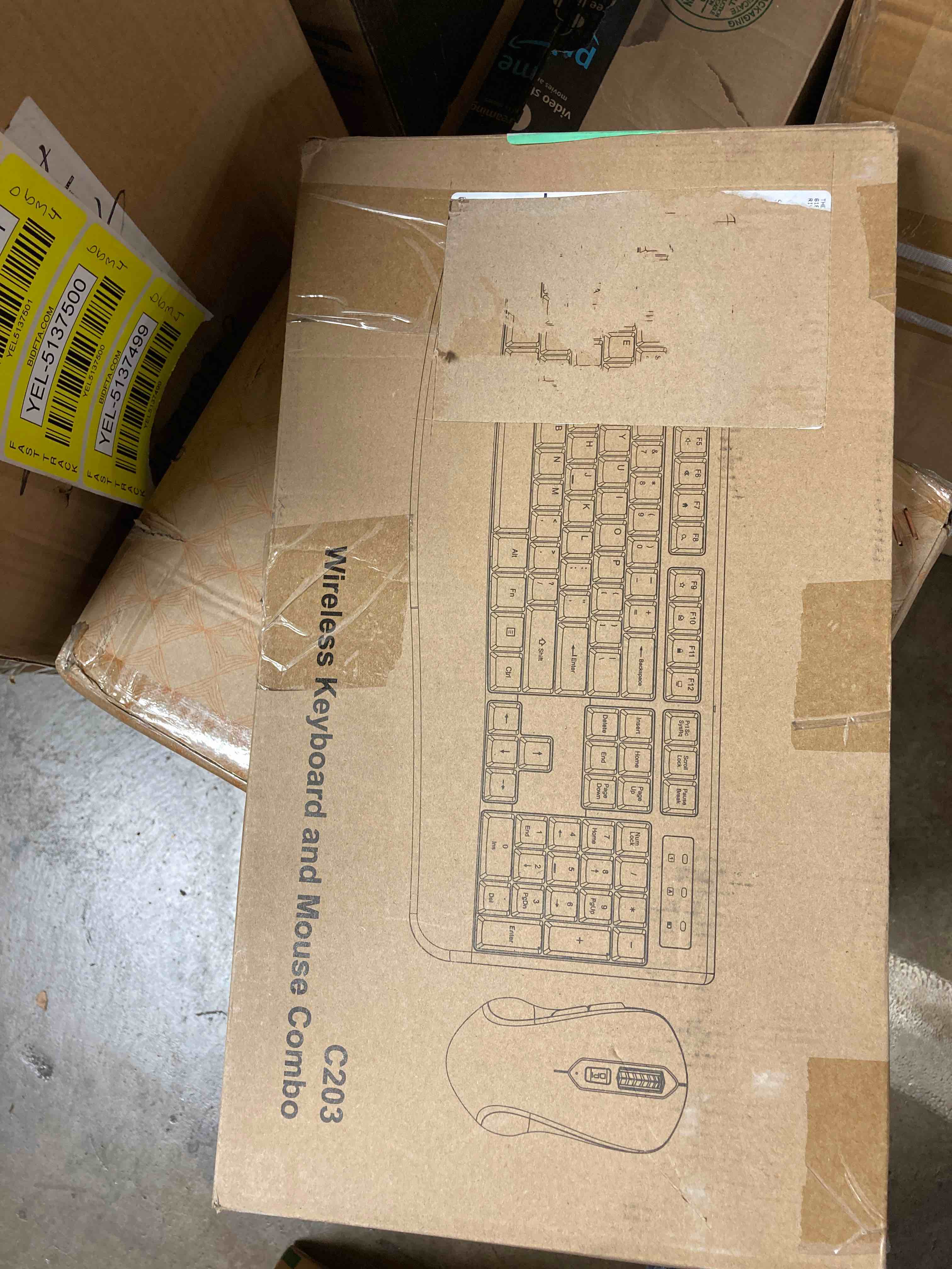 https://s3.amazonaws.com/lotting-images-prod/phillipi/YEL5137509_1695223635516.jpeg