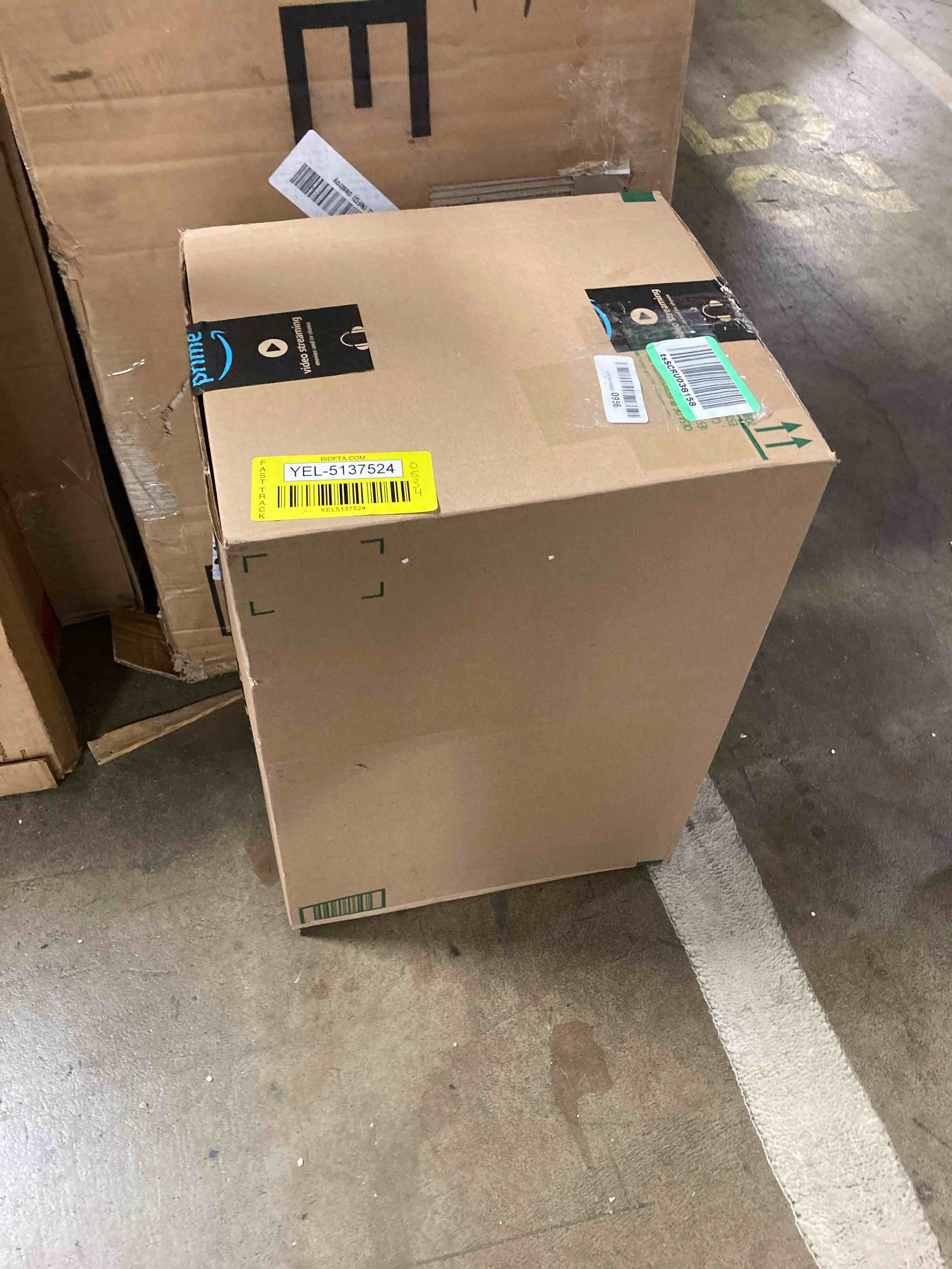 https://s3.amazonaws.com/lotting-images-prod/phillipi/YEL5137524_1695222394569.jpeg