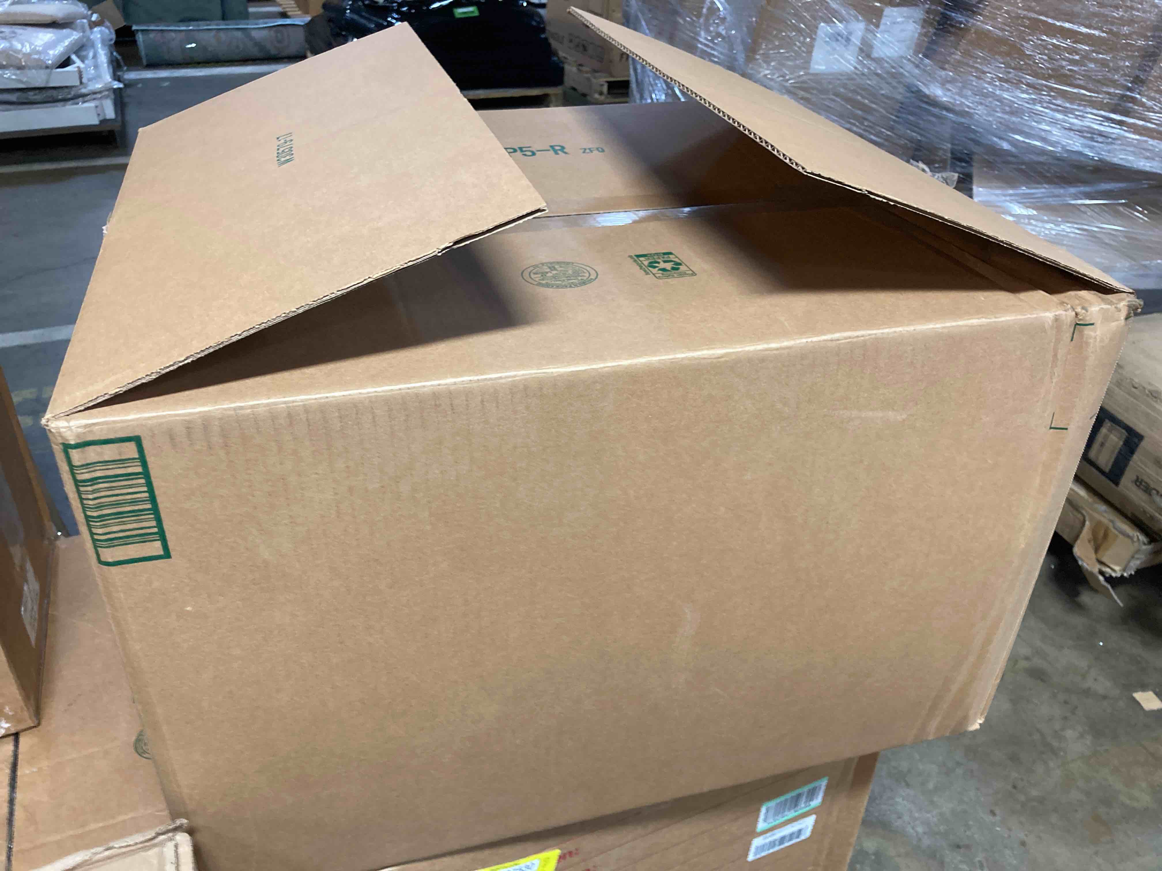 https://s3.amazonaws.com/lotting-images-prod/phillipi/YEL5137525_1695221399846.jpeg