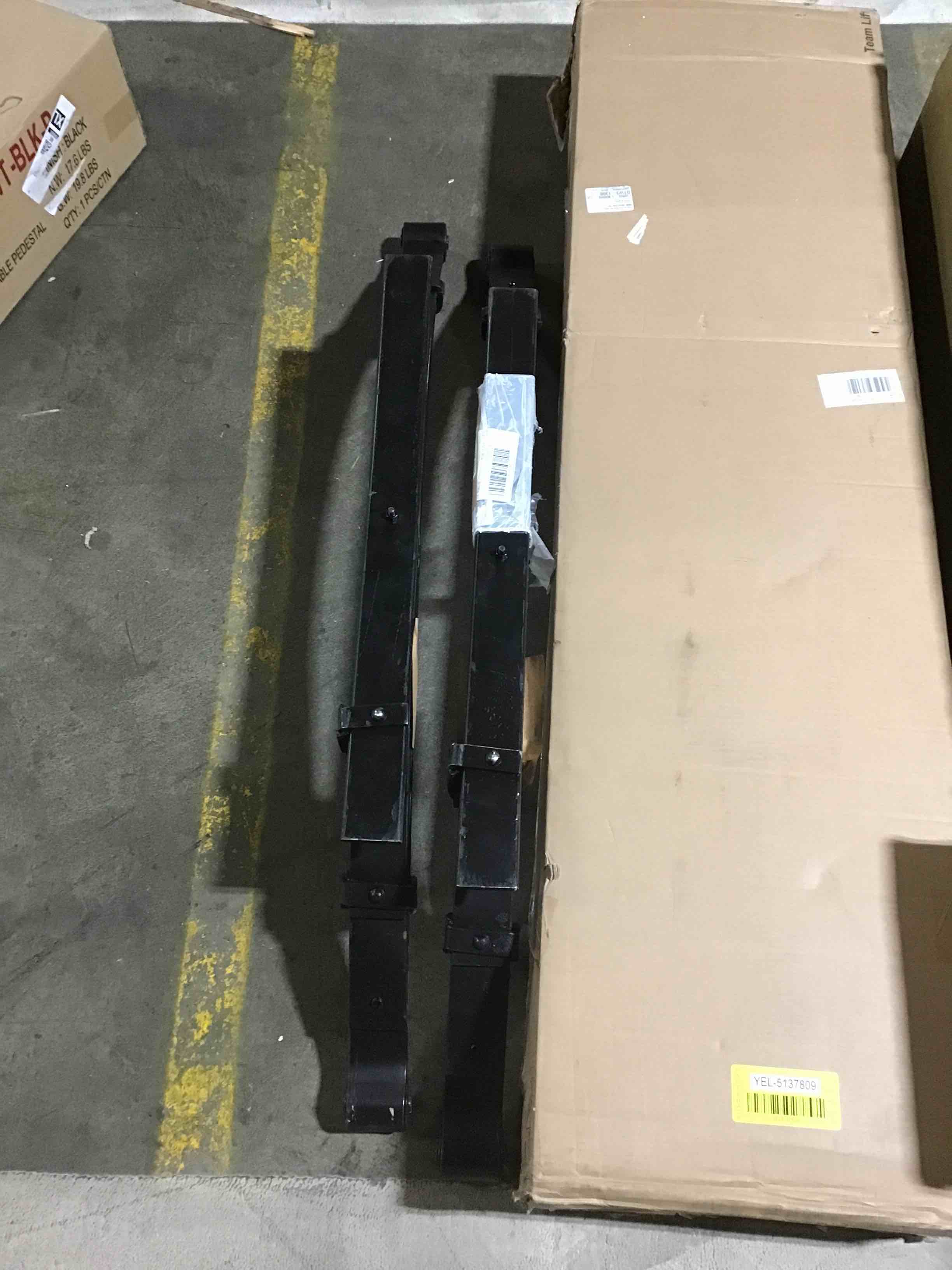 https://s3.amazonaws.com/lotting-images-prod/phillipi/YEL5137811_1695926305925.jpeg