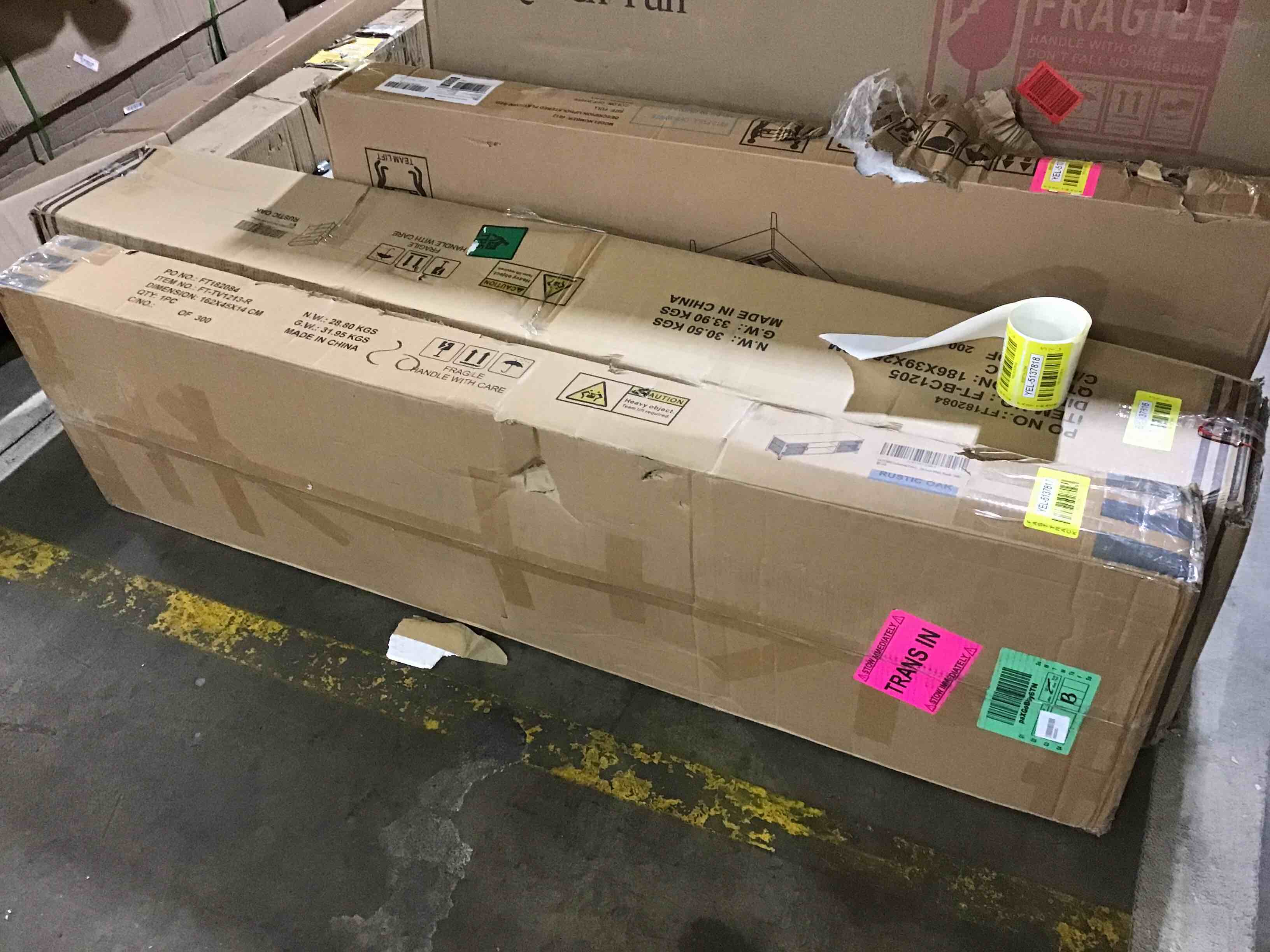 https://s3.amazonaws.com/lotting-images-prod/phillipi/YEL5137817_1695930045956.jpeg