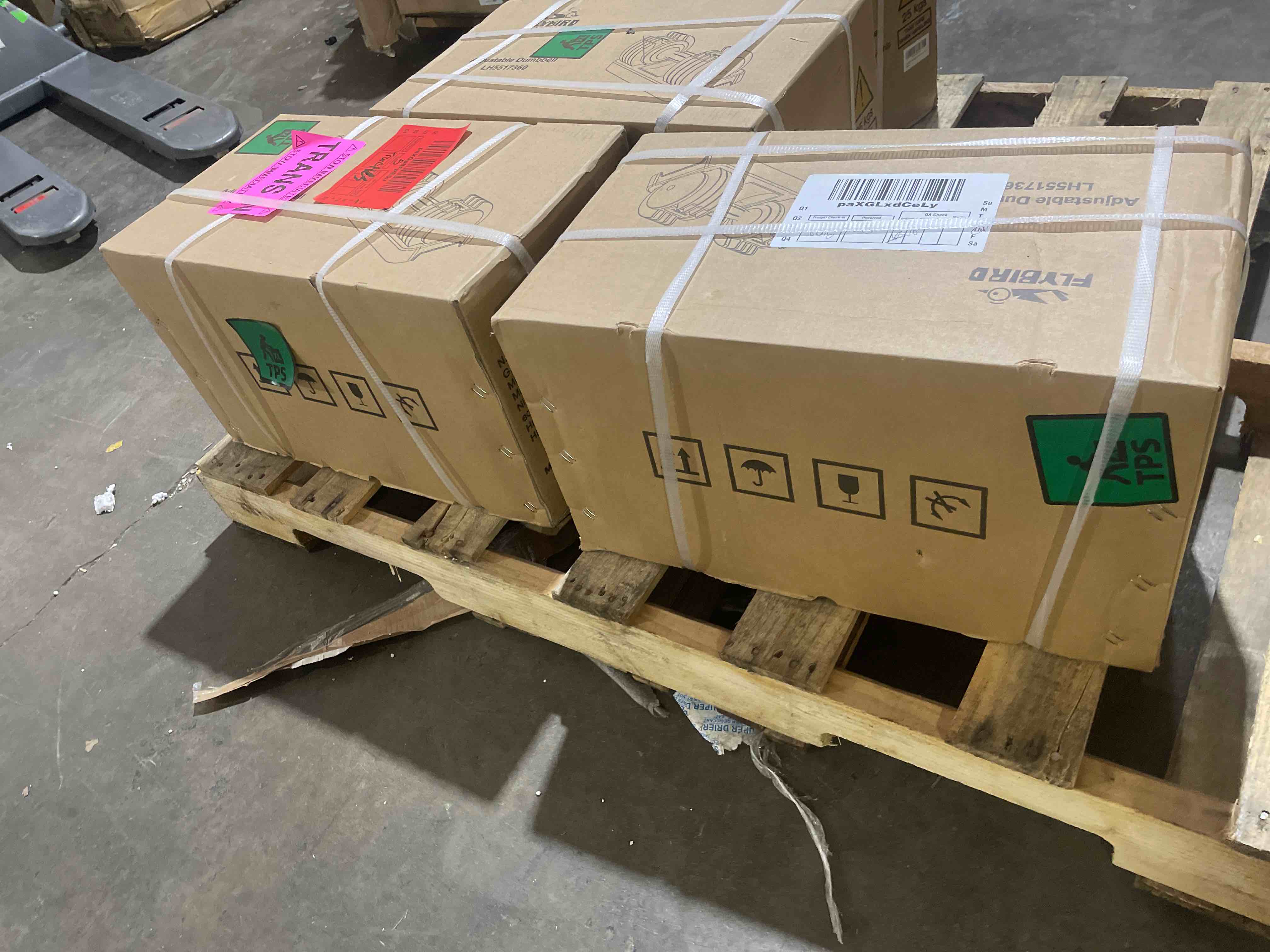 https://s3.amazonaws.com/lotting-images-prod/phillipi/YEL5142888_1688585548763.jpeg