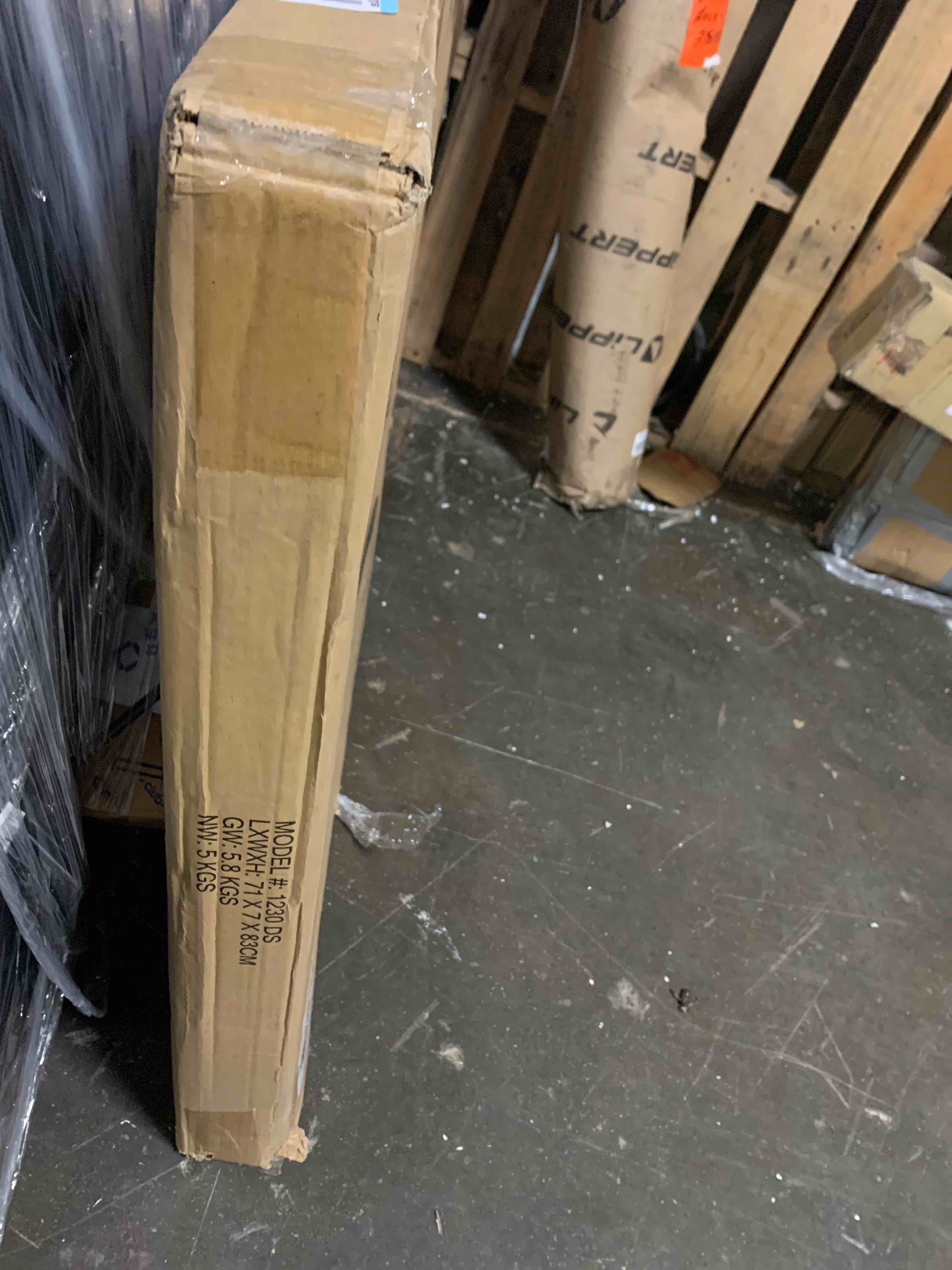 https://s3.amazonaws.com/lotting-images-prod/phillipi/YEL5142950_1688763682673.jpeg