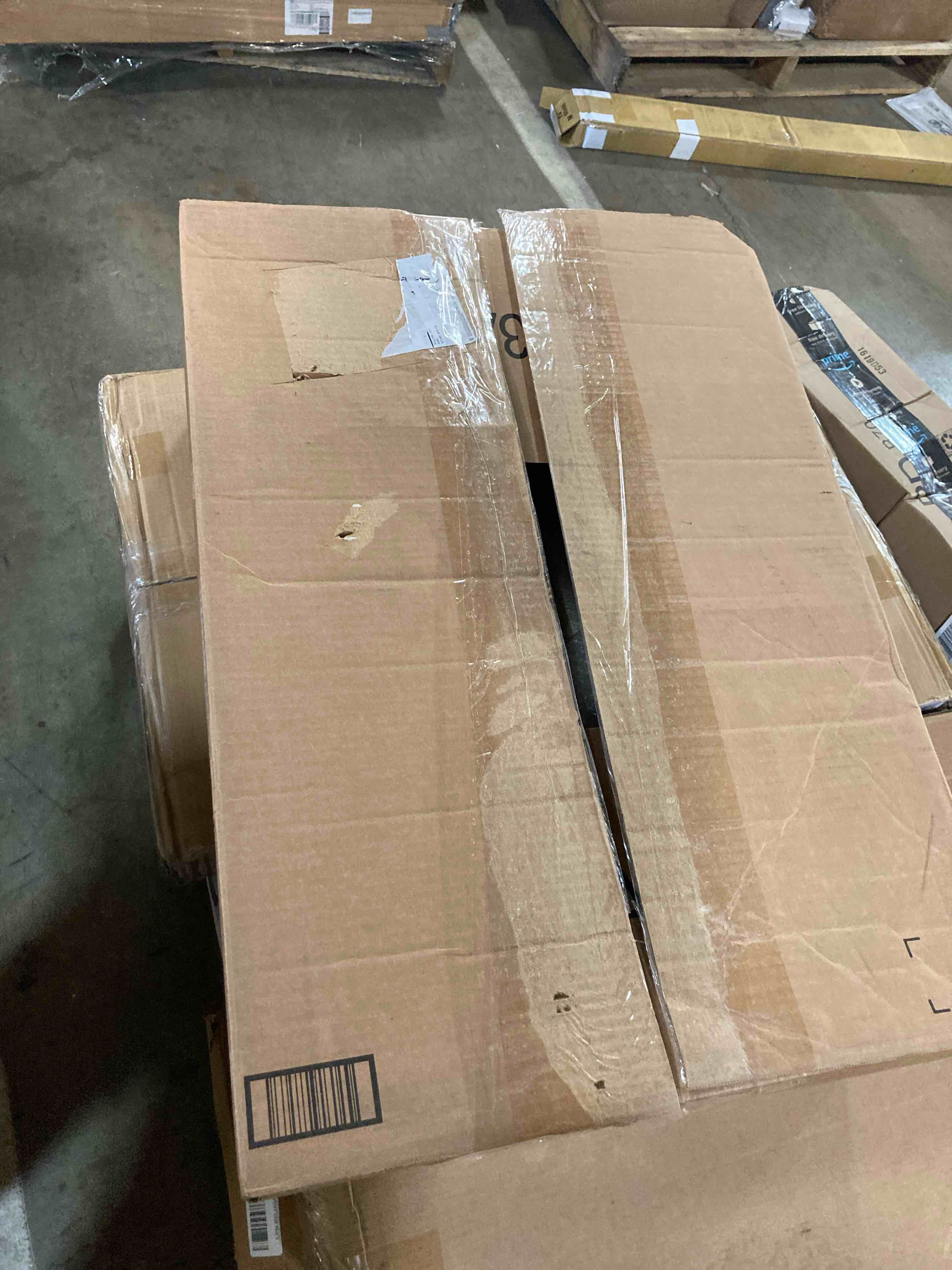 https://s3.amazonaws.com/lotting-images-prod/phillipi/YEL5144024_1708539079440.jpeg