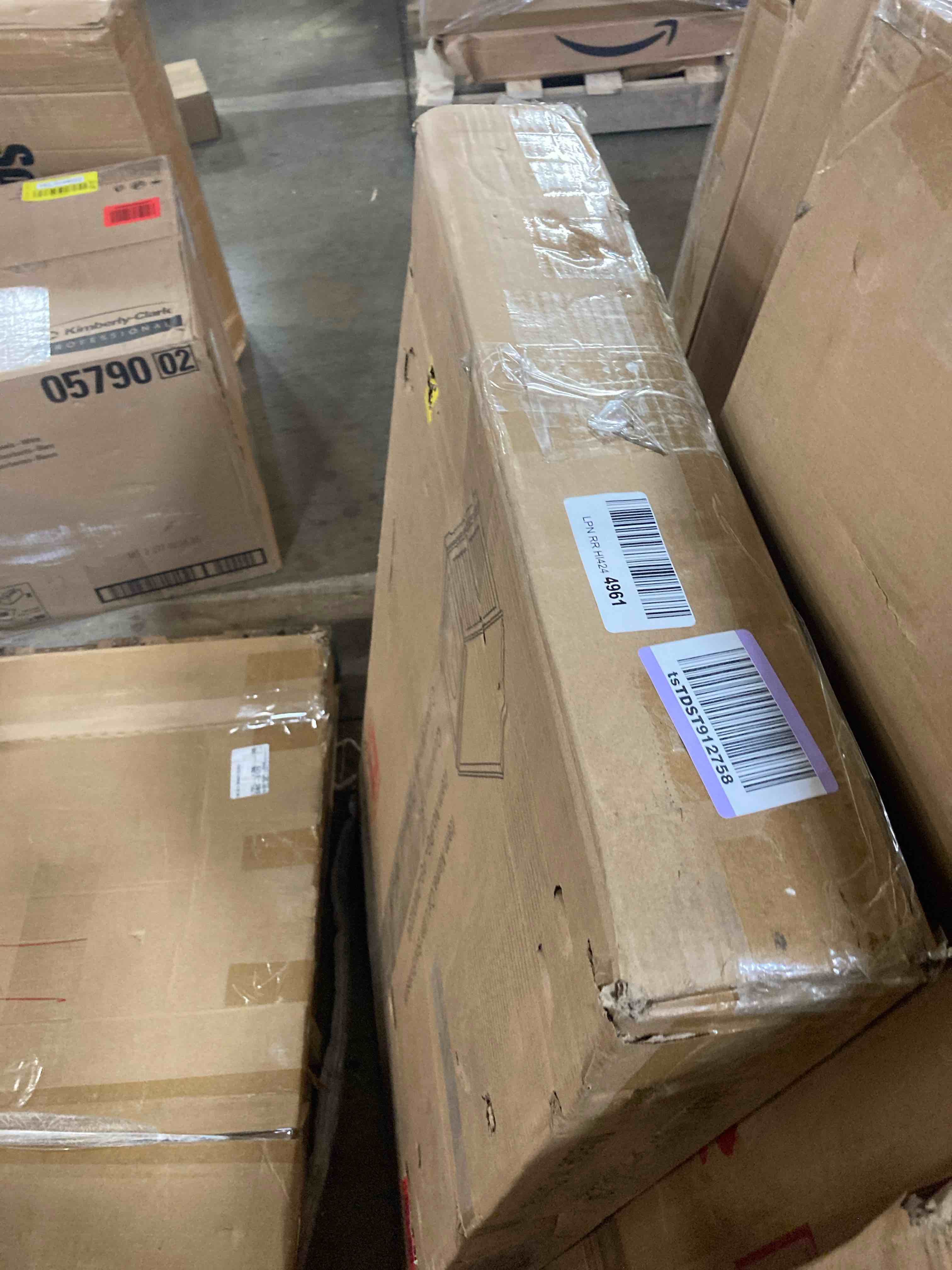 https://s3.amazonaws.com/lotting-images-prod/phillipi/YEL5144028_1708541600016.jpeg
