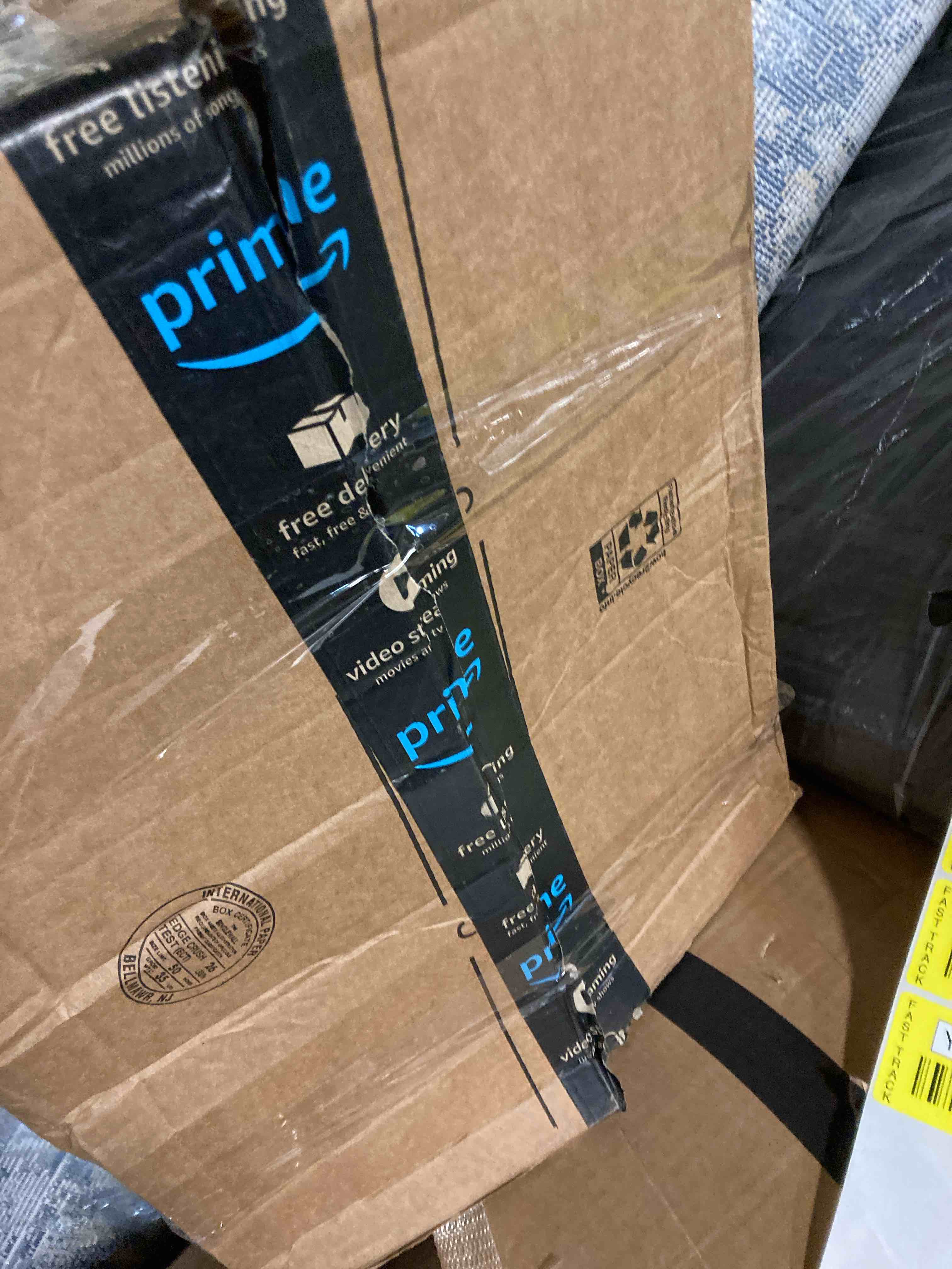 https://s3.amazonaws.com/lotting-images-prod/phillipi/YEL5144076_1708543143654.jpeg