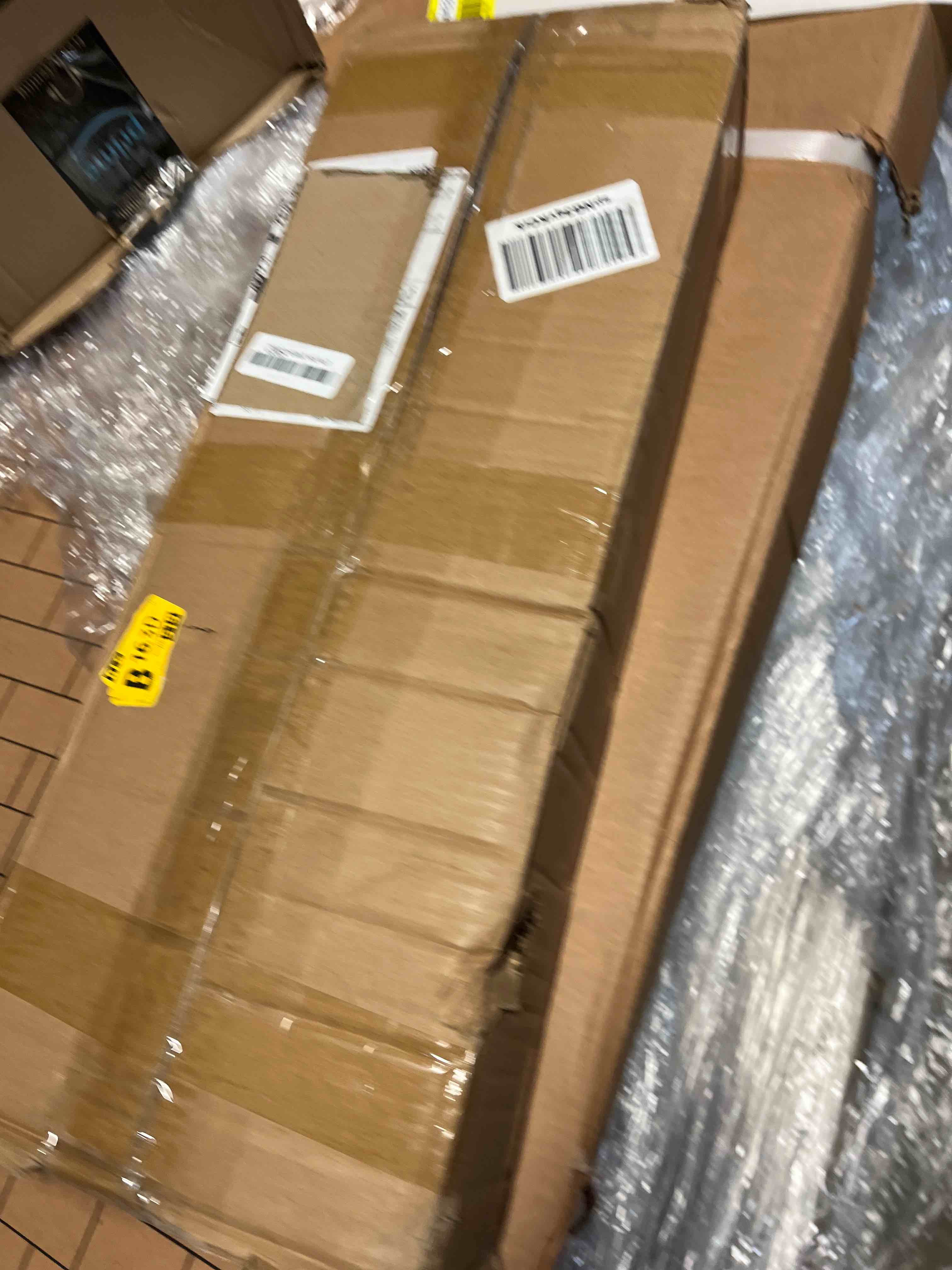 https://s3.amazonaws.com/lotting-images-prod/phillipi/YEL5144339_1710429341031.jpeg