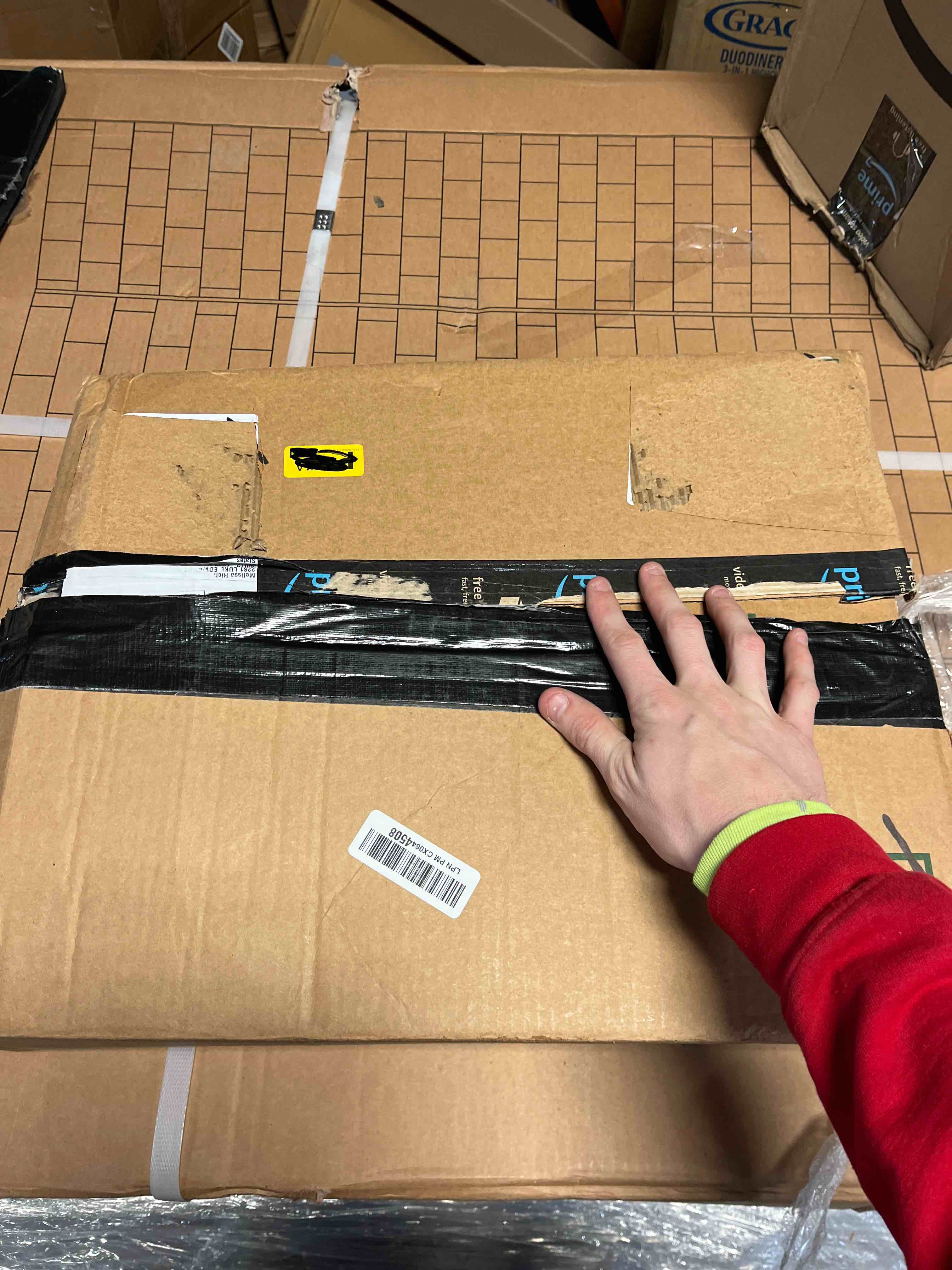 https://s3.amazonaws.com/lotting-images-prod/phillipi/YEL5144342_1710429967304.jpeg