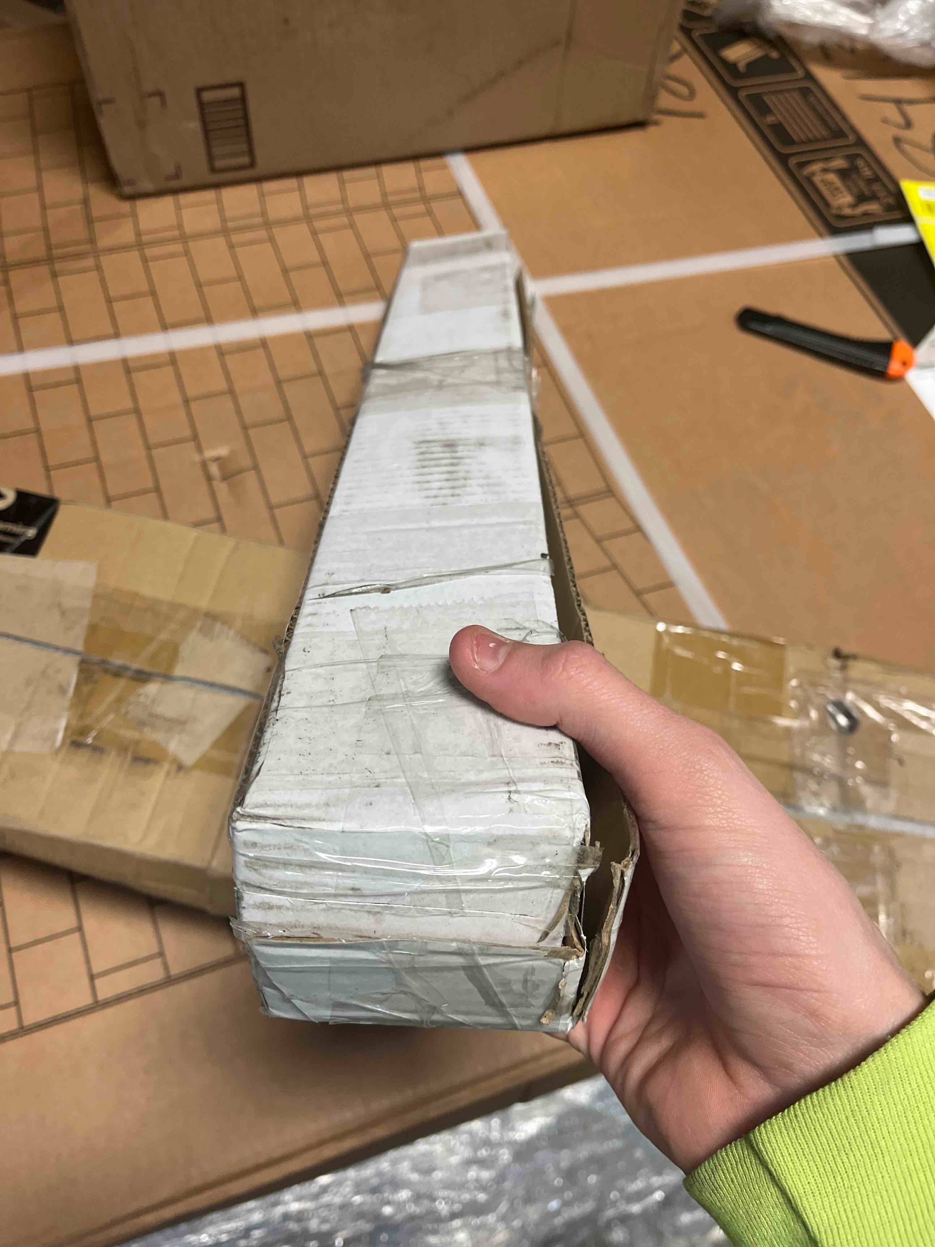 https://s3.amazonaws.com/lotting-images-prod/phillipi/YEL5144358_1710435185012.jpeg