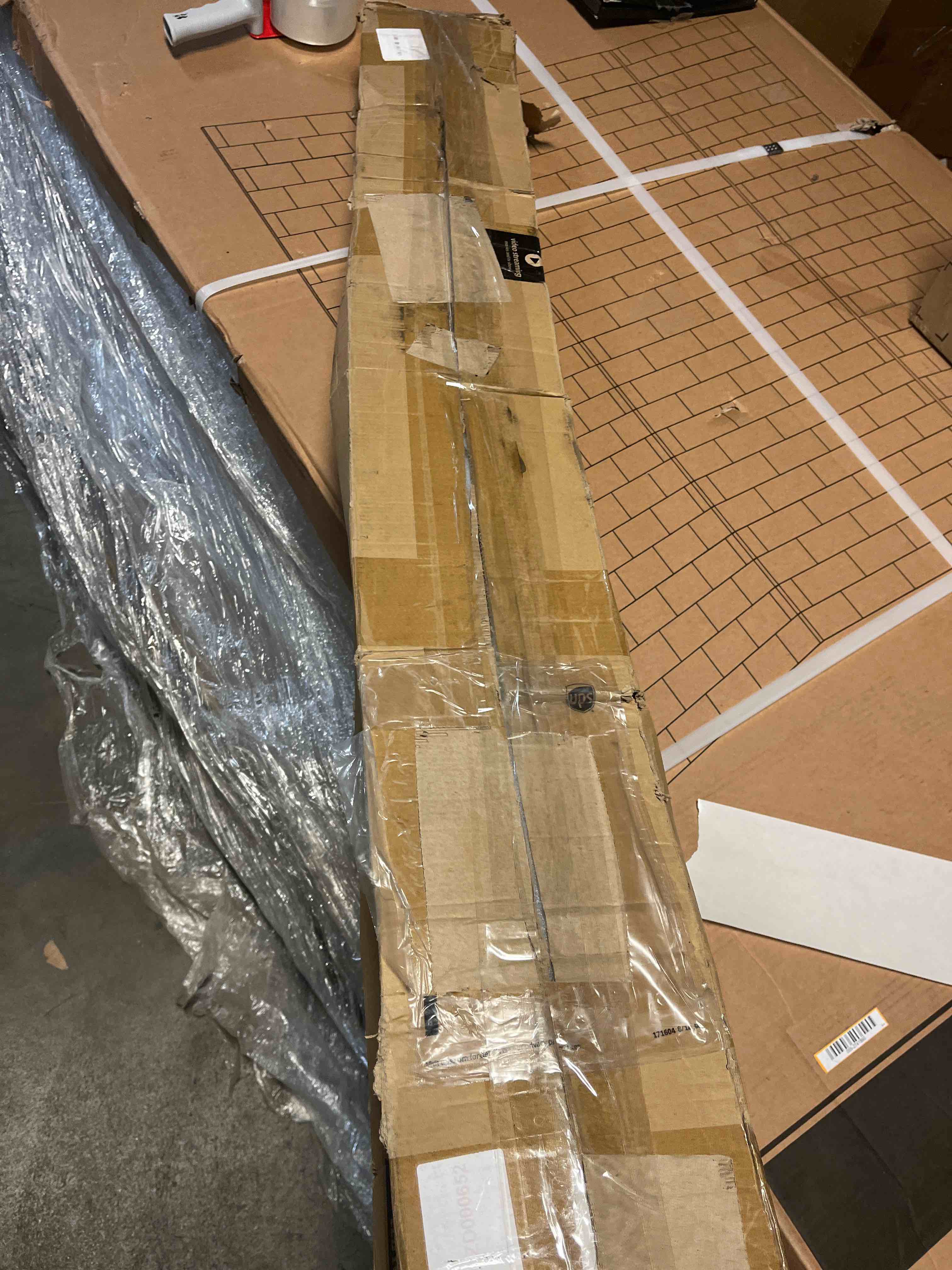 https://s3.amazonaws.com/lotting-images-prod/phillipi/YEL5144359_1710435374184.jpeg